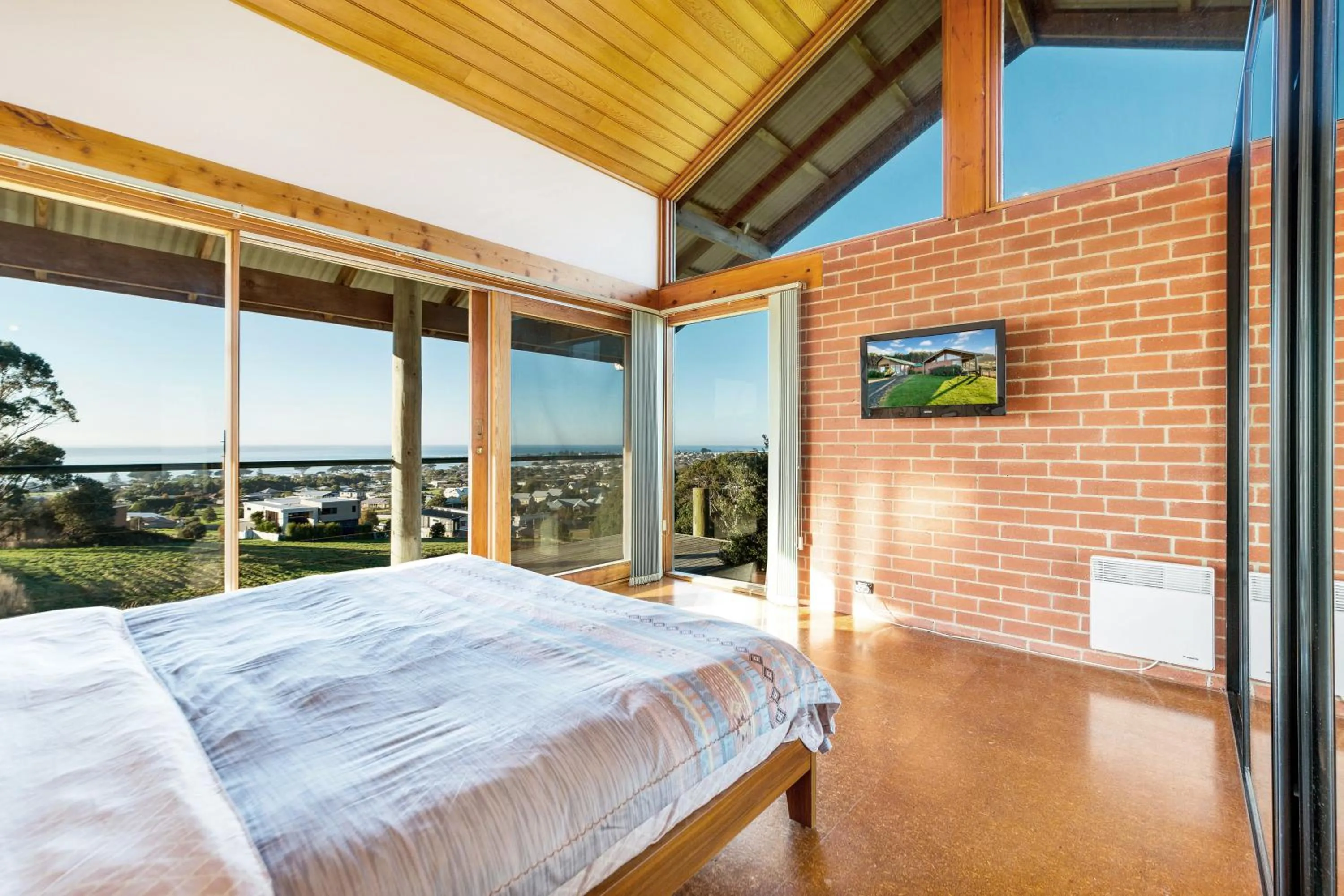 Bed in Apollo Panorama Guesthouse