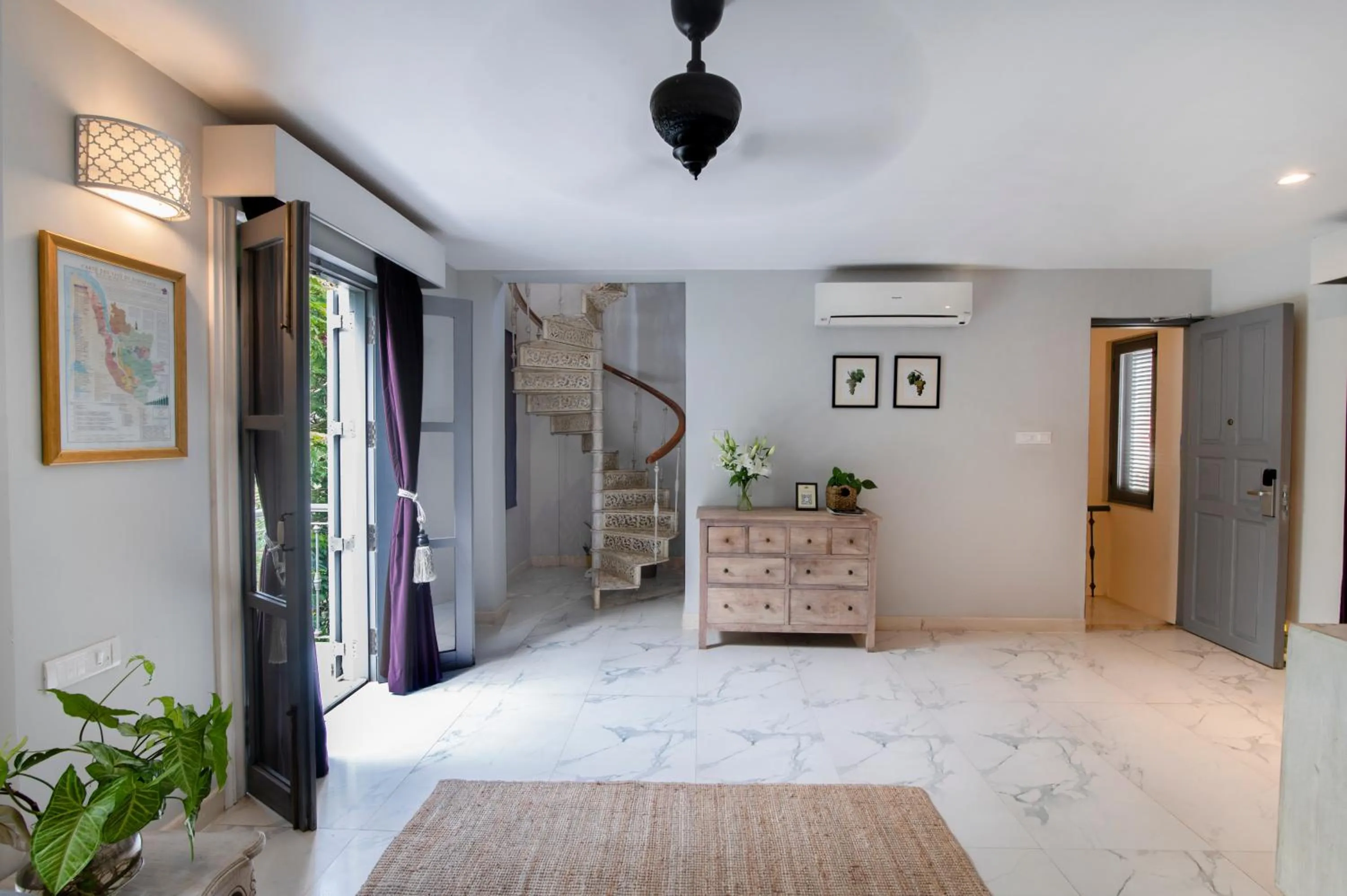 Bedroom in The Source At Sula