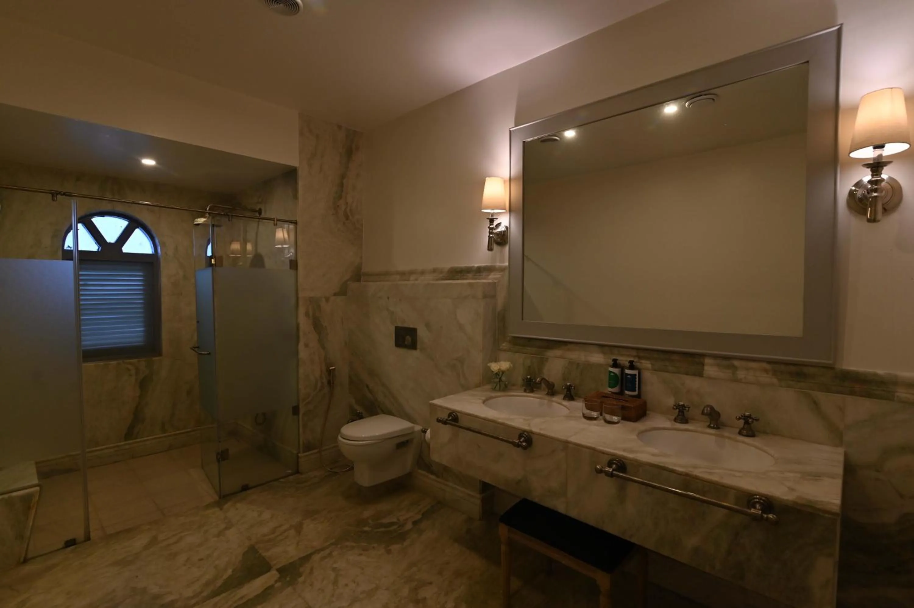 Bathroom in The Source At Sula