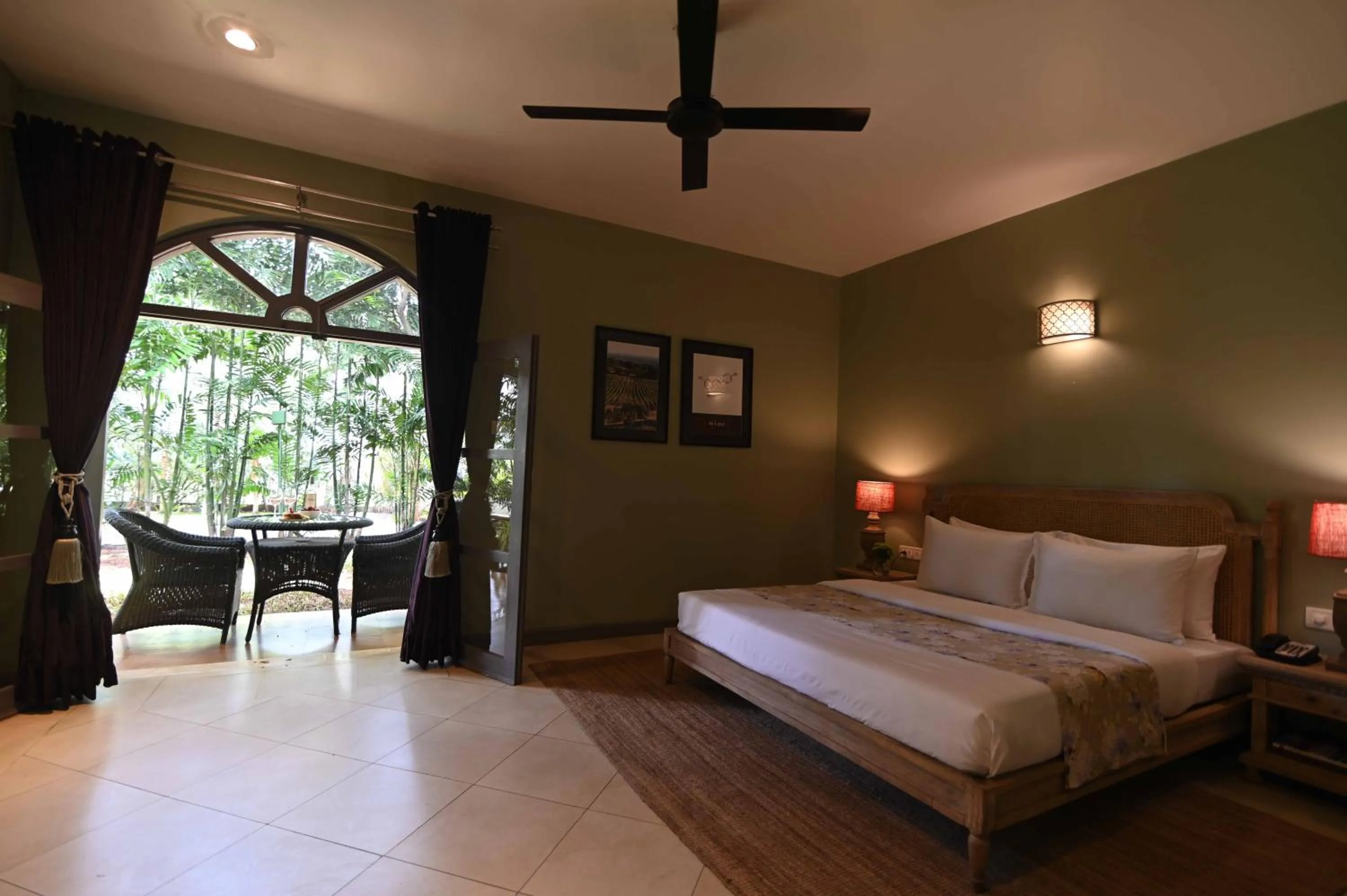 Bedroom, Bed in The Source At Sula