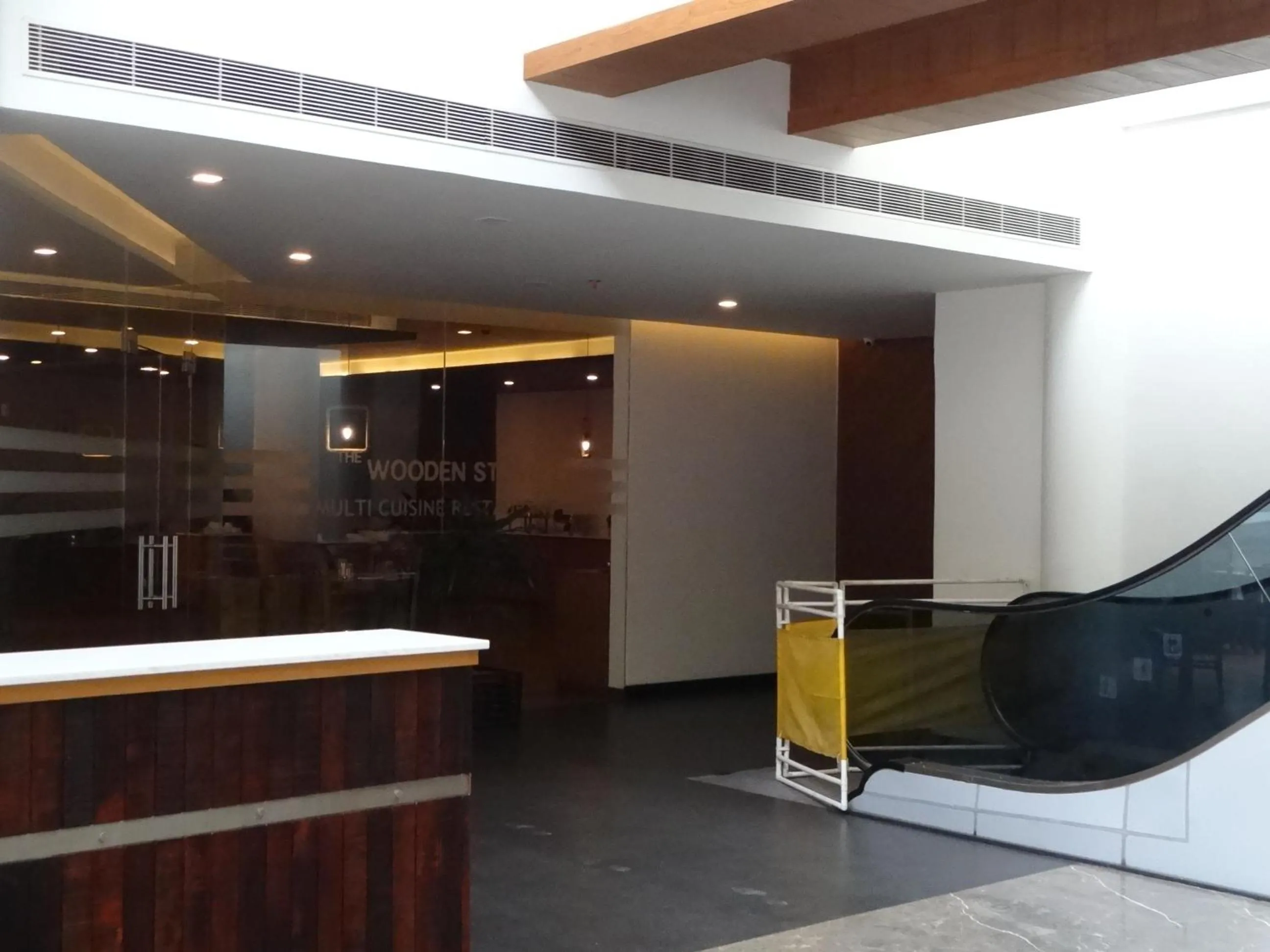 Woodies Bleisure Hotel