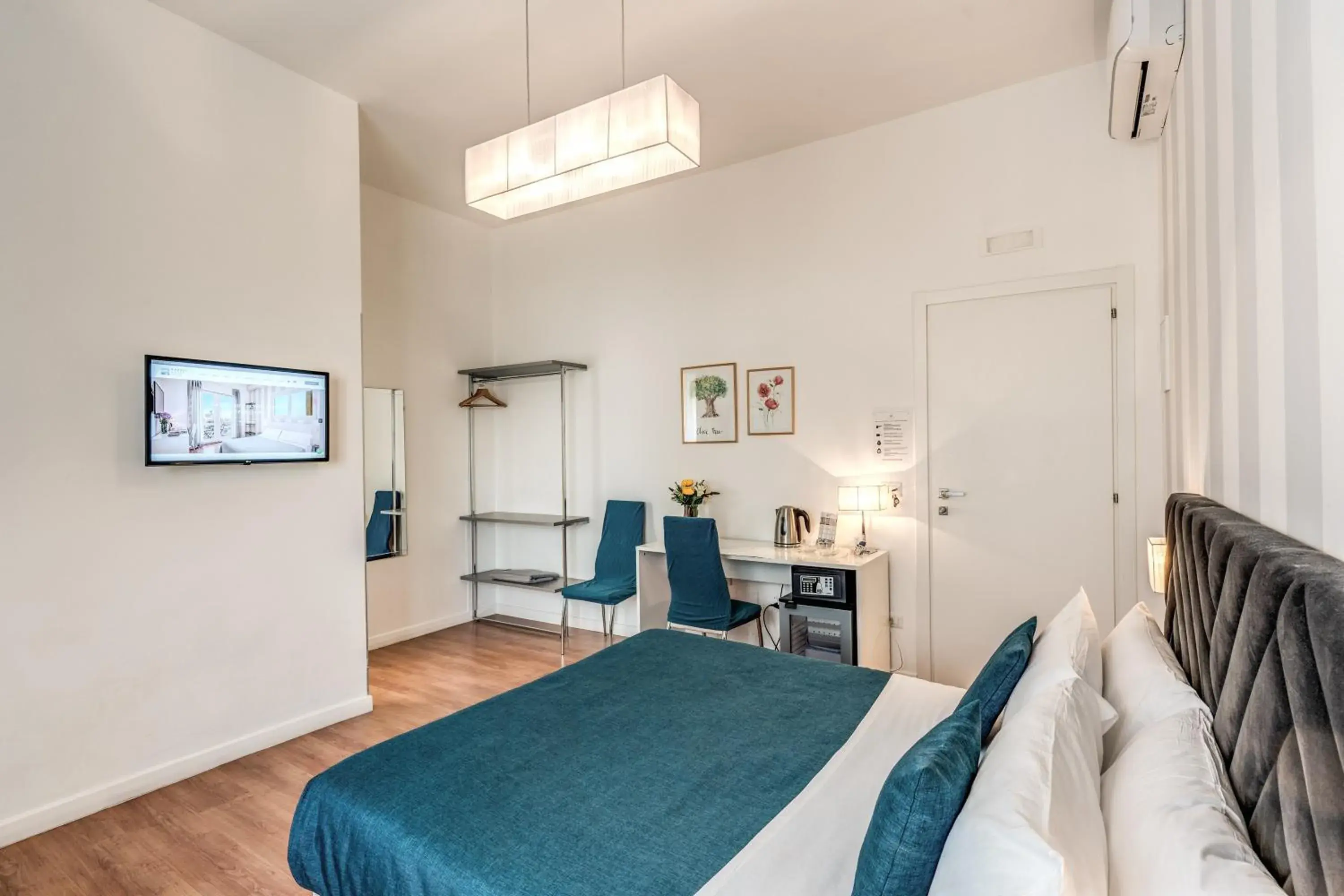 Nearby landmark, Bed in Napoli Great View B&B Nearby landmark, Bed in Napoli Great View B&B