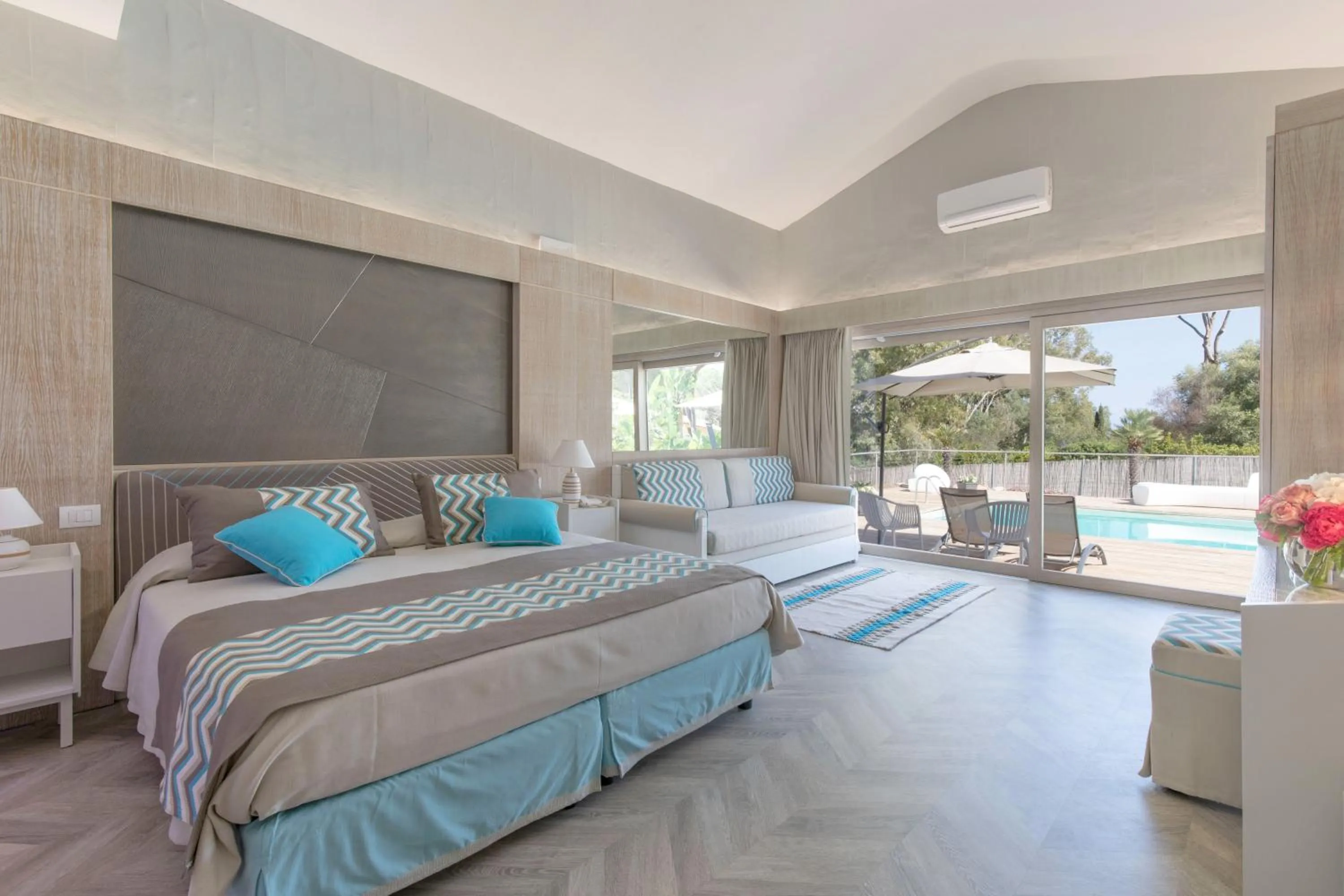 Bed in Eliantos Boutique Hotel & Spa