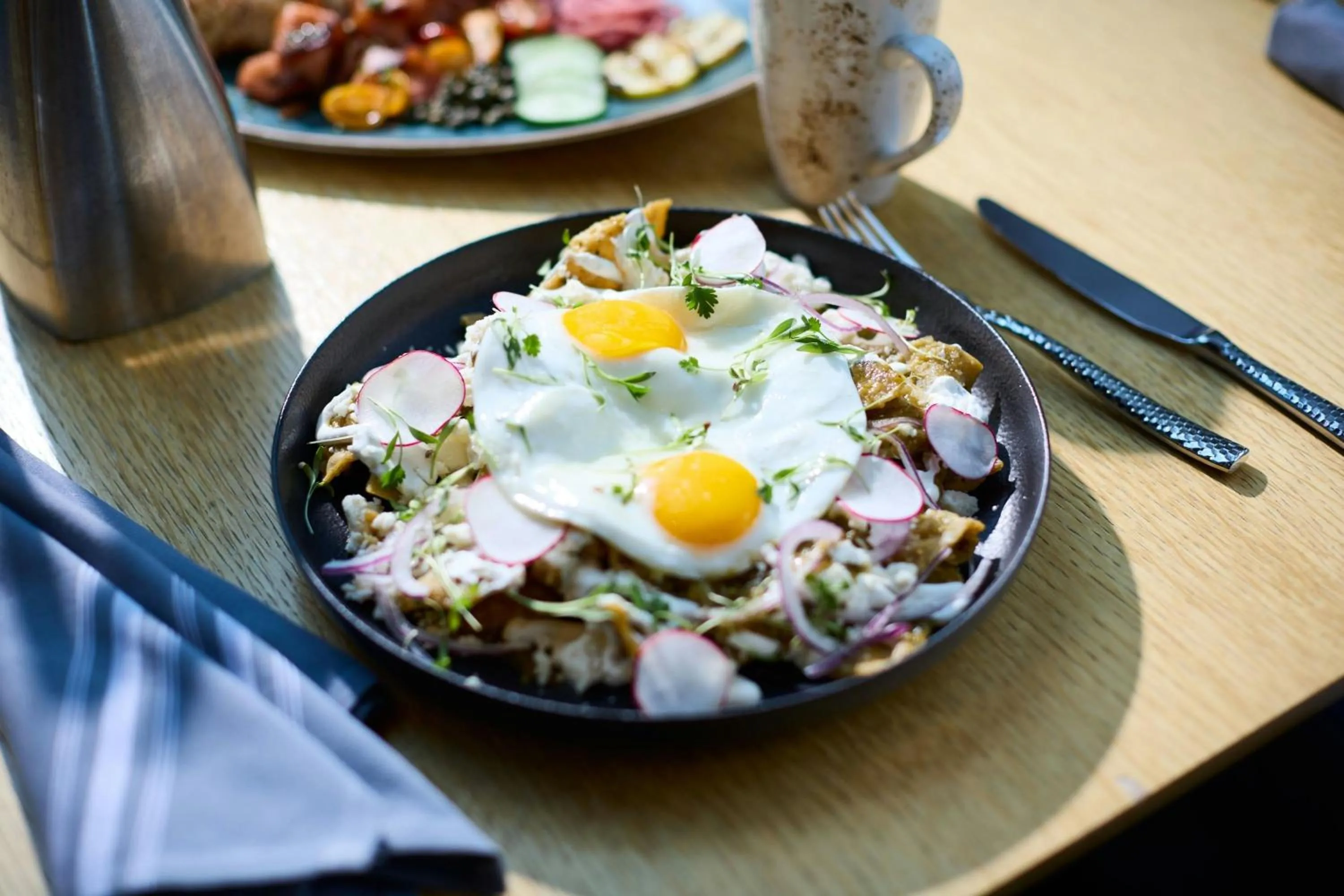 Restaurant/places to eat in Marriott Marquis Chicago