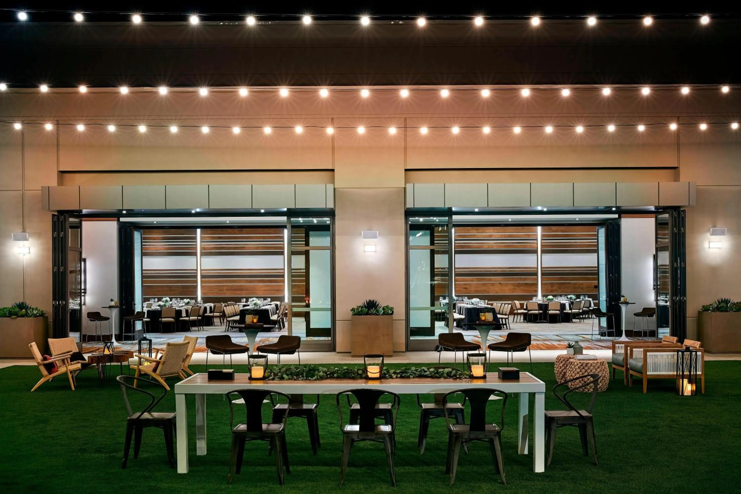 Lobby or reception in Marriott Irvine Spectrum