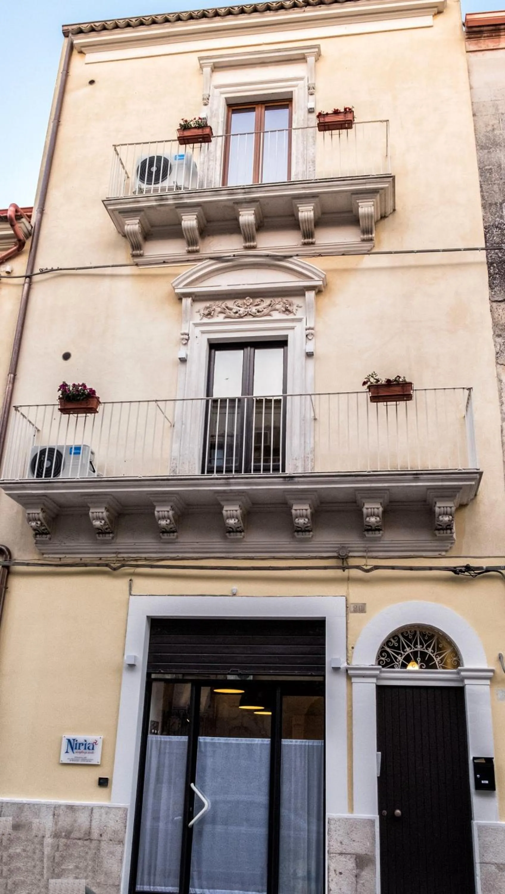 Property building in Niria