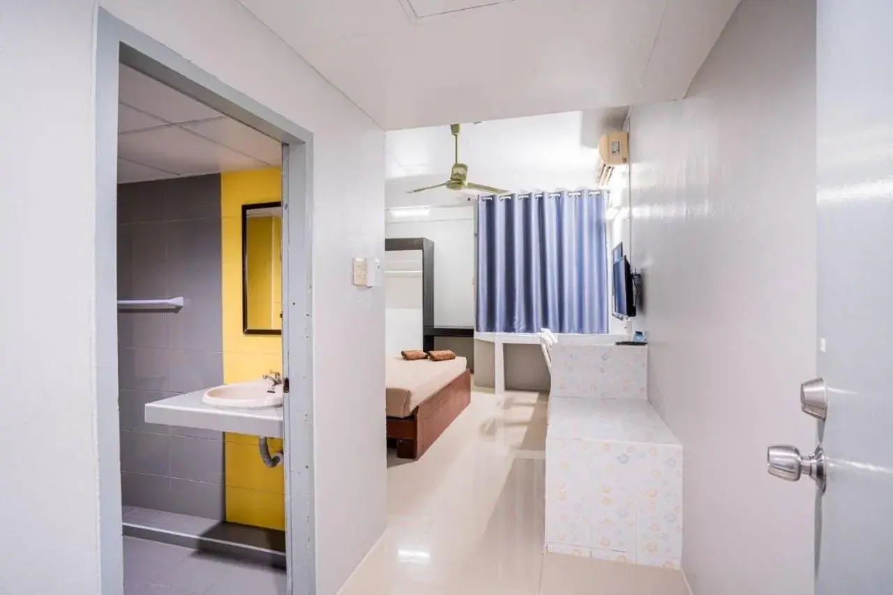 Bed in Pasawang Hotel (โรงแรมภาสว่าง) Bed in Pasawang Hotel (โรงแรมภาสว่าง)