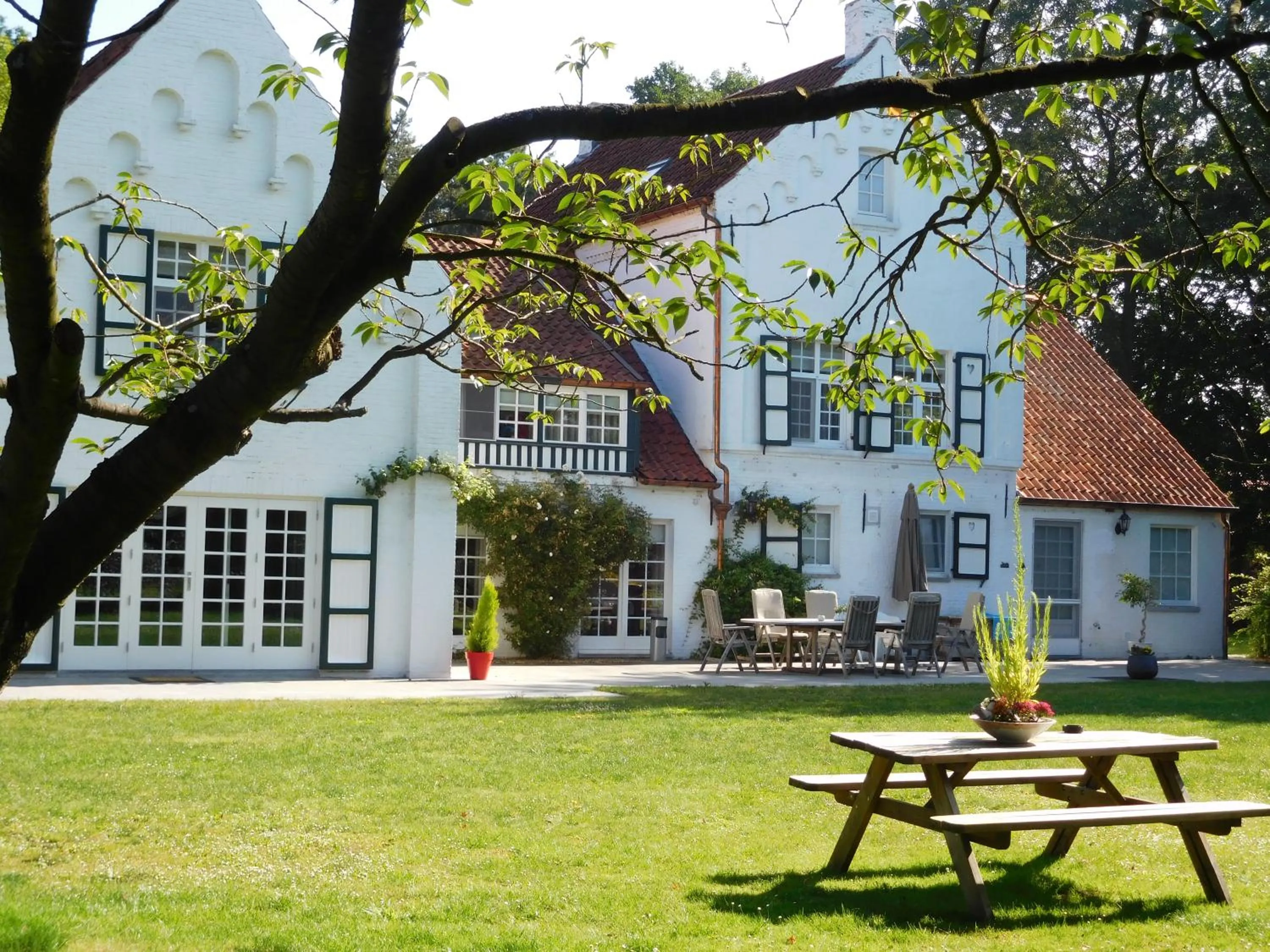 Garden view in B&B Domein Rodin