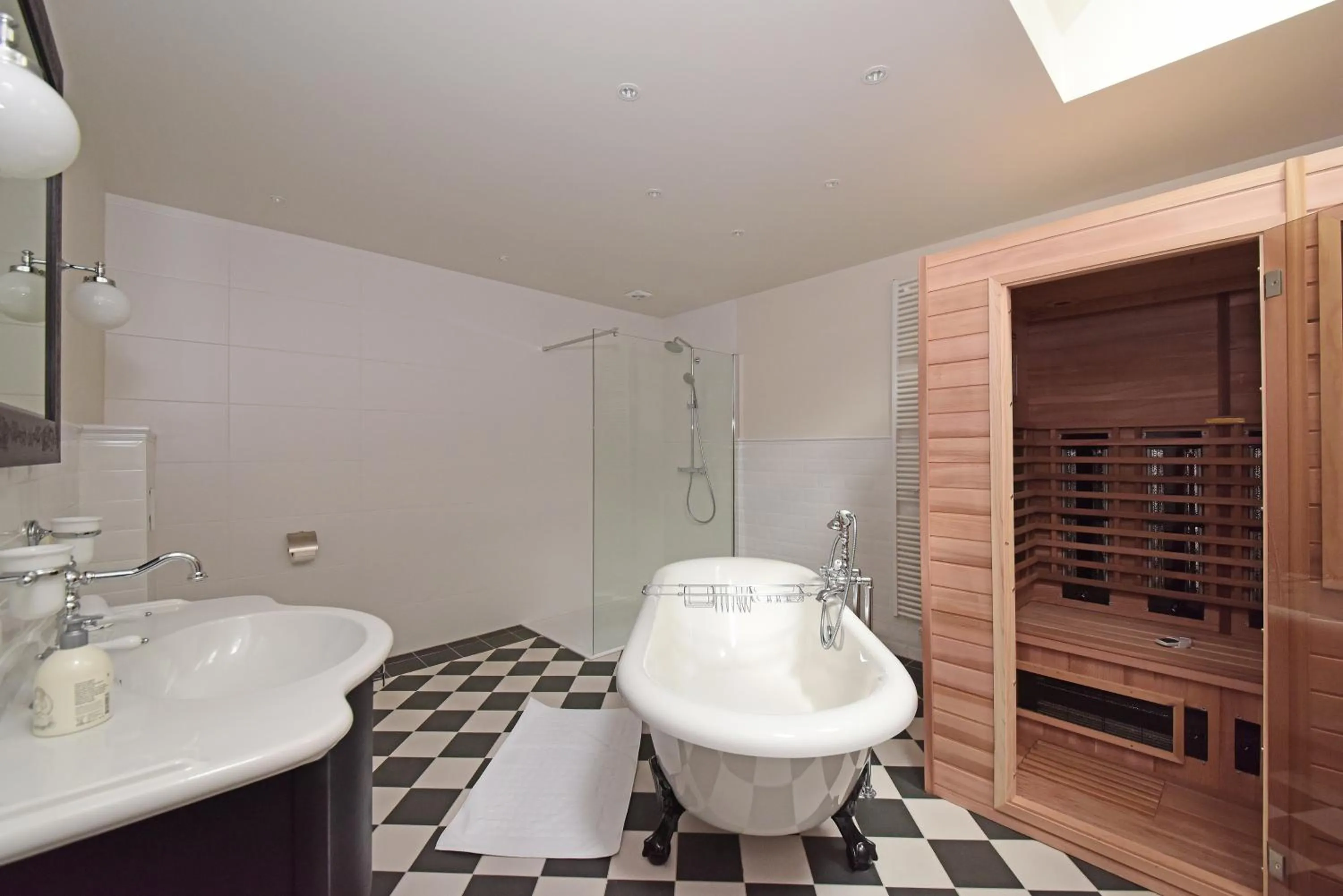 Bathroom in B&B Domein Rodin