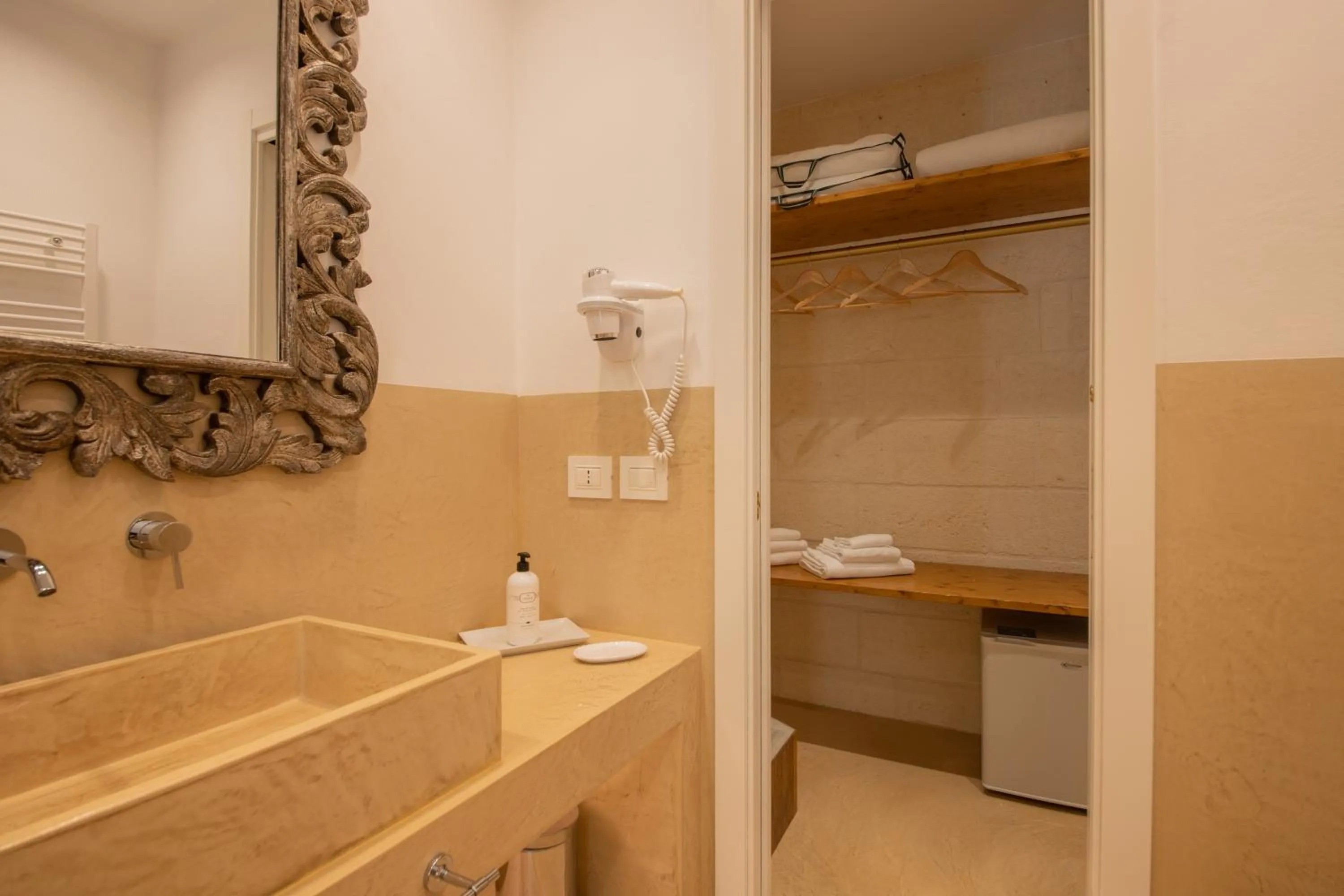 Bathroom in Masseriola Antiche Fogge by Apulia Hospitality