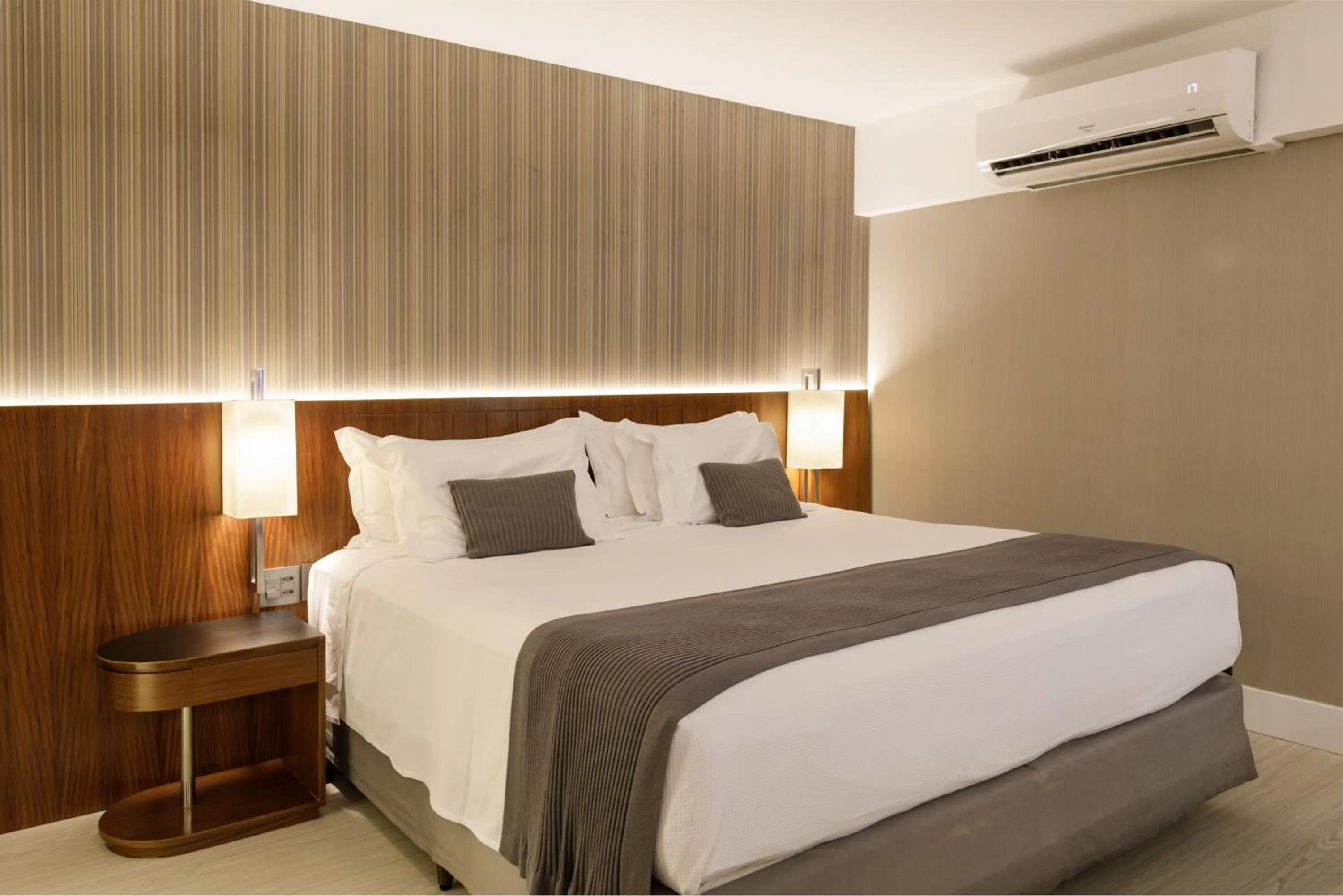 Bed in Promenade Palladium Leblon