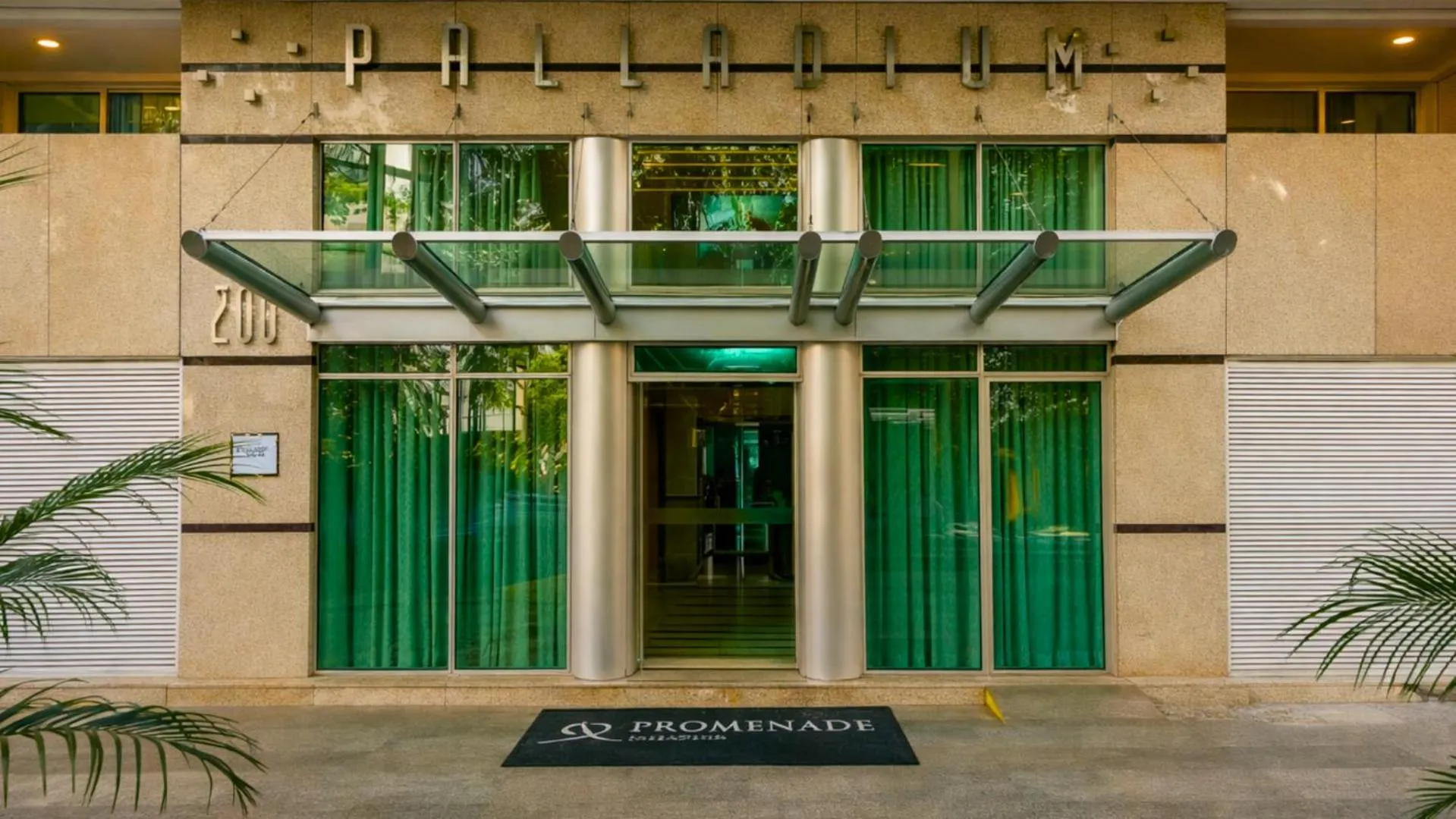 Facade/entrance in Promenade Palladium Leblon