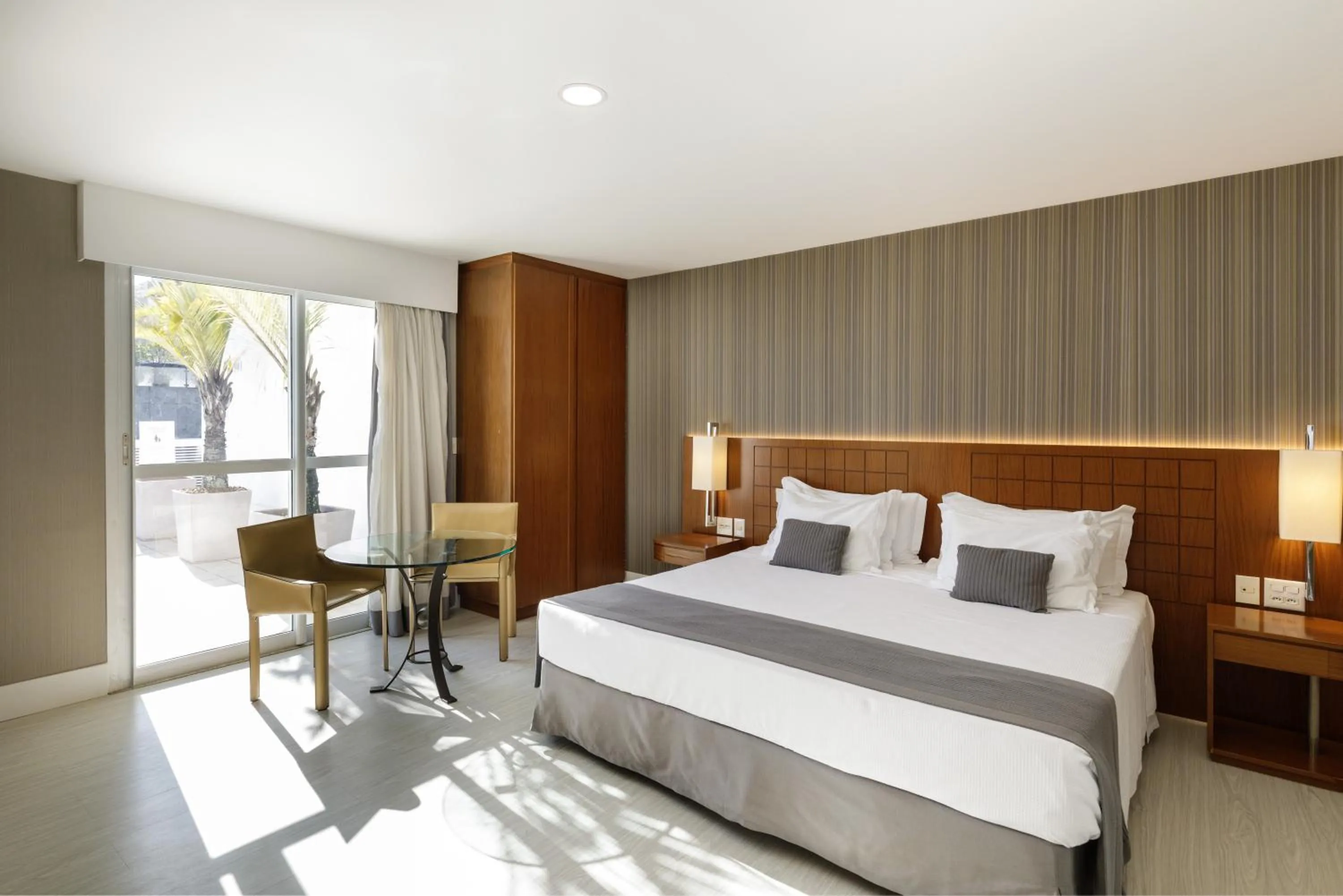 Bed in Promenade Palladium Leblon