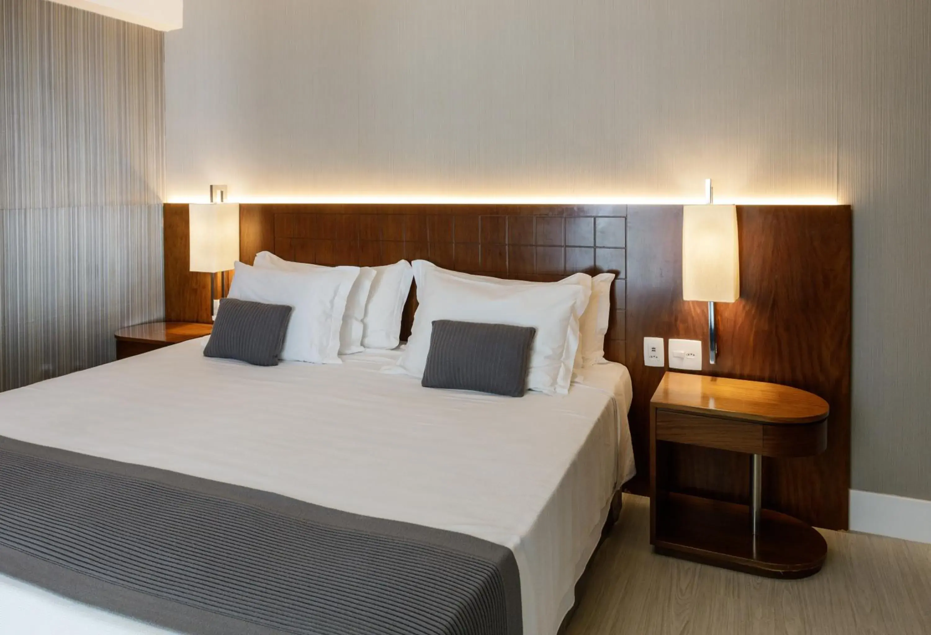 Luxury Double Room with Internal View in Promenade Palladium Leblon Luxury Double Room with Internal View in Promenade Palladium Leblon