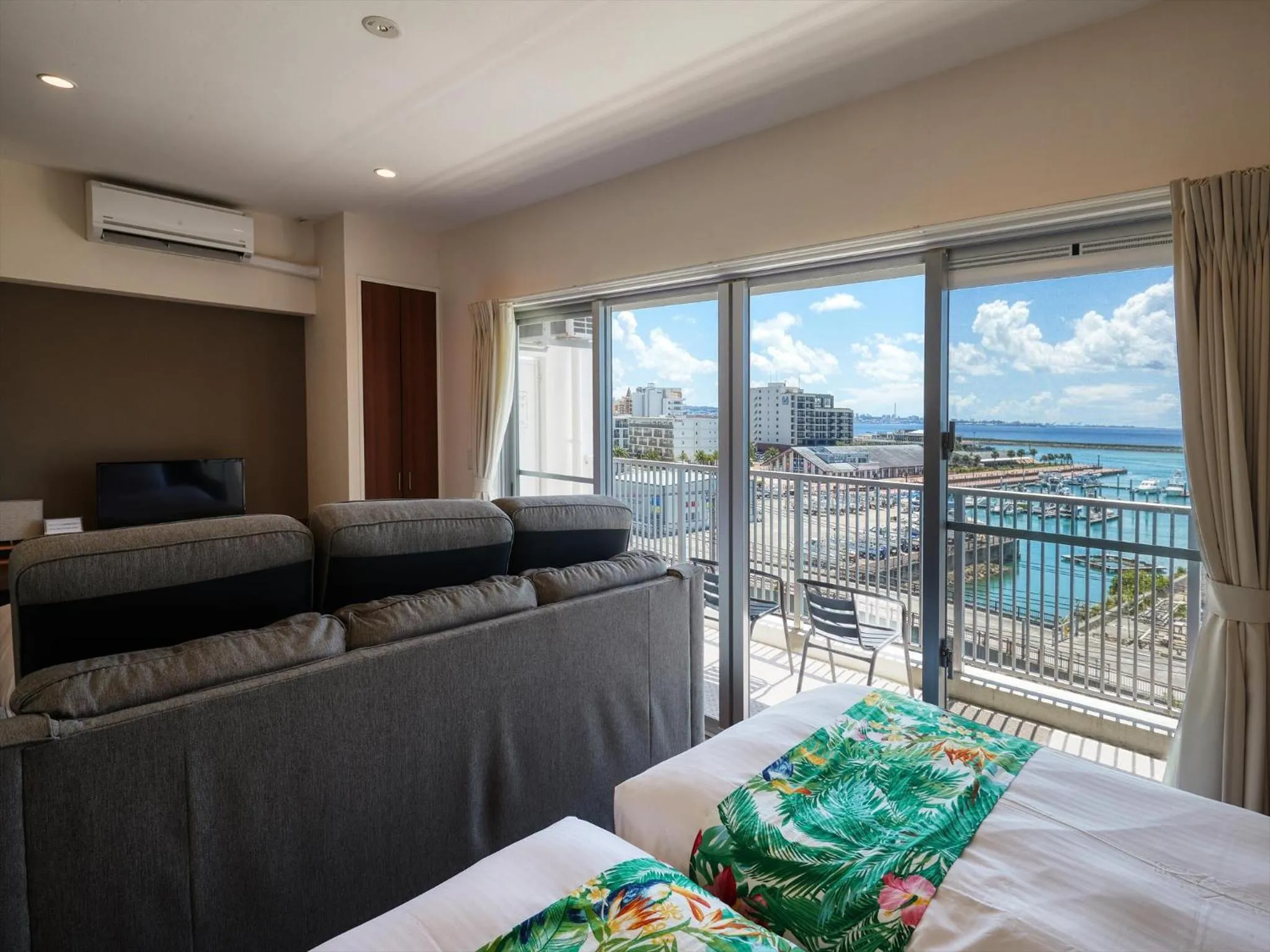 Living room, Bed in Seaside Condominium Rana Chatan