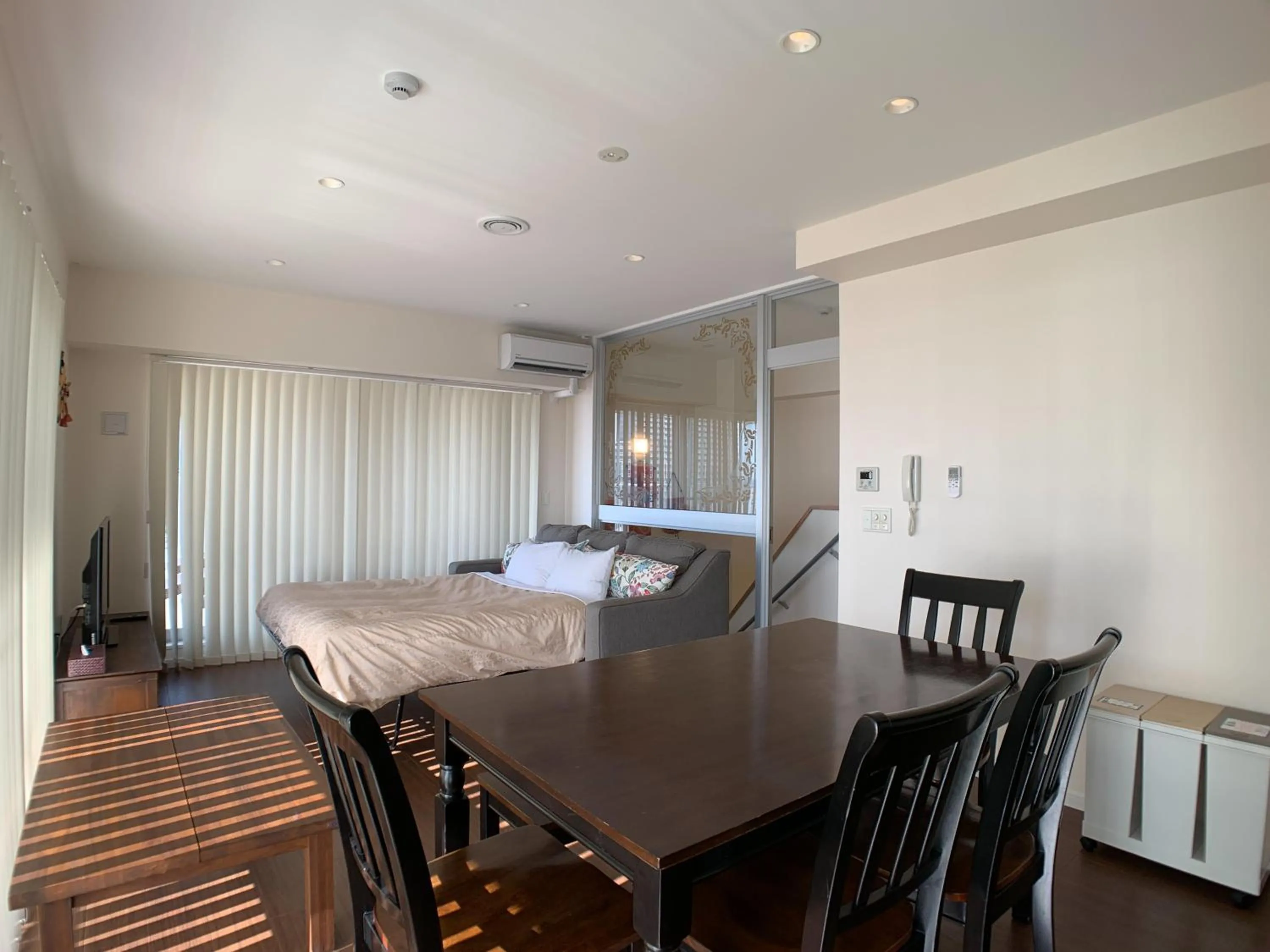 Dining area in Seaside Condominium Rana Chatan