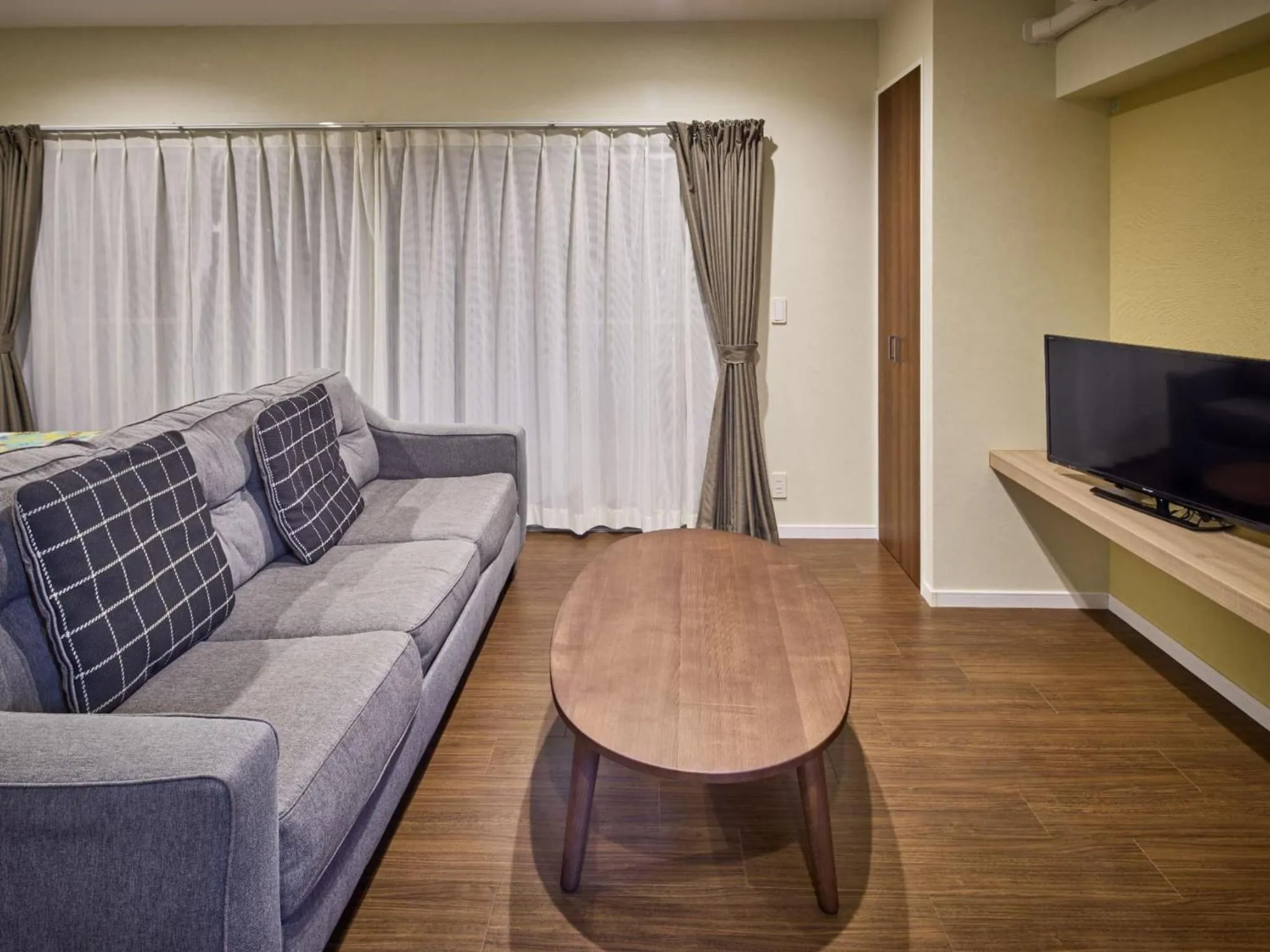 Photo of the whole room in Seaside Condominium Rana Chatan