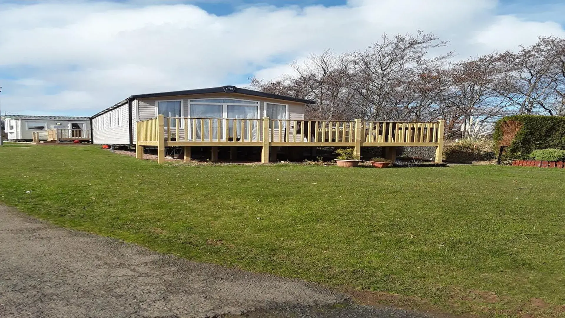 Caravan on Fantastic site Caravan on Fantastic site