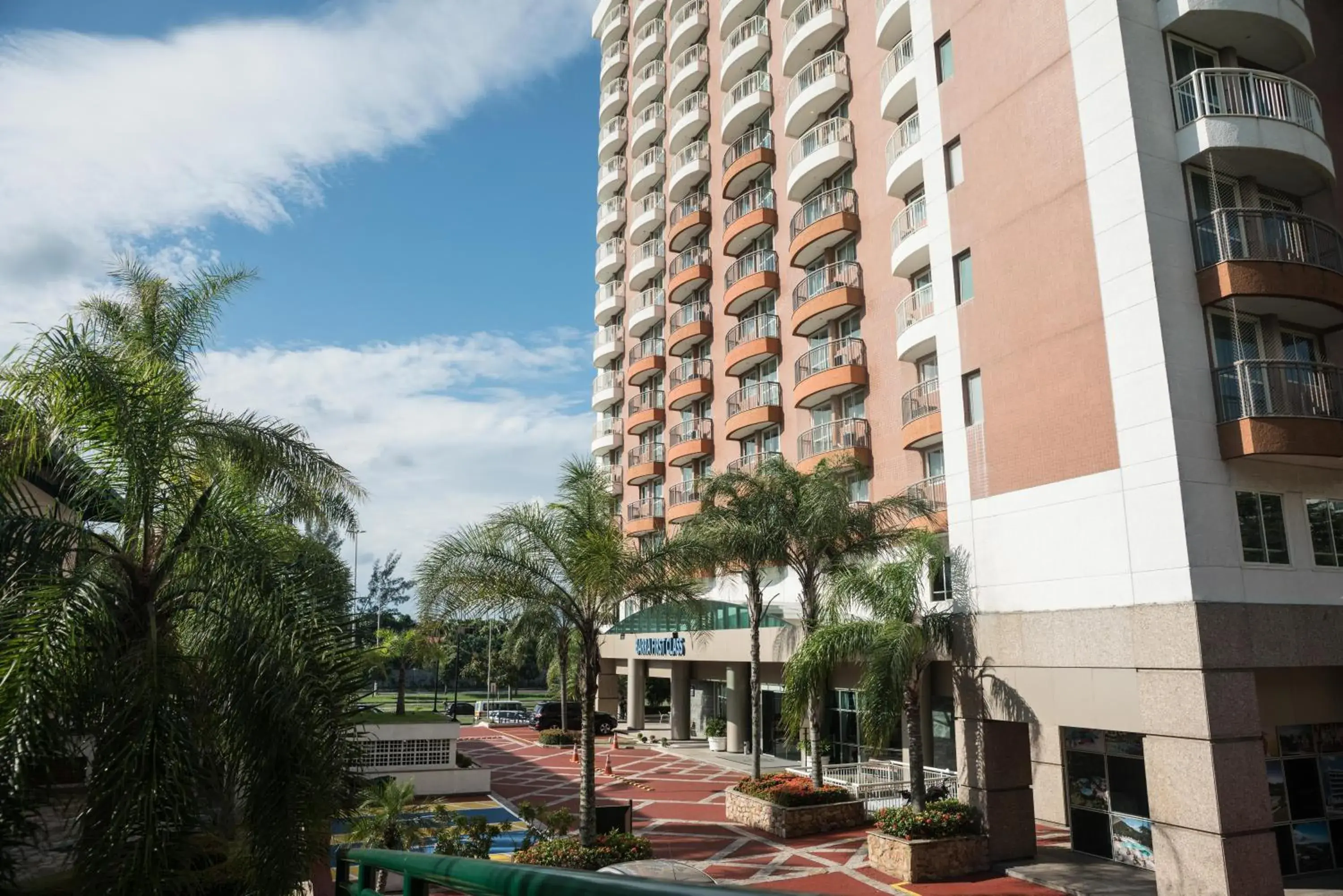 Facade/entrance in Plaza Rio Residences - Barra First Facade/entrance in Plaza Rio Residences - Barra First