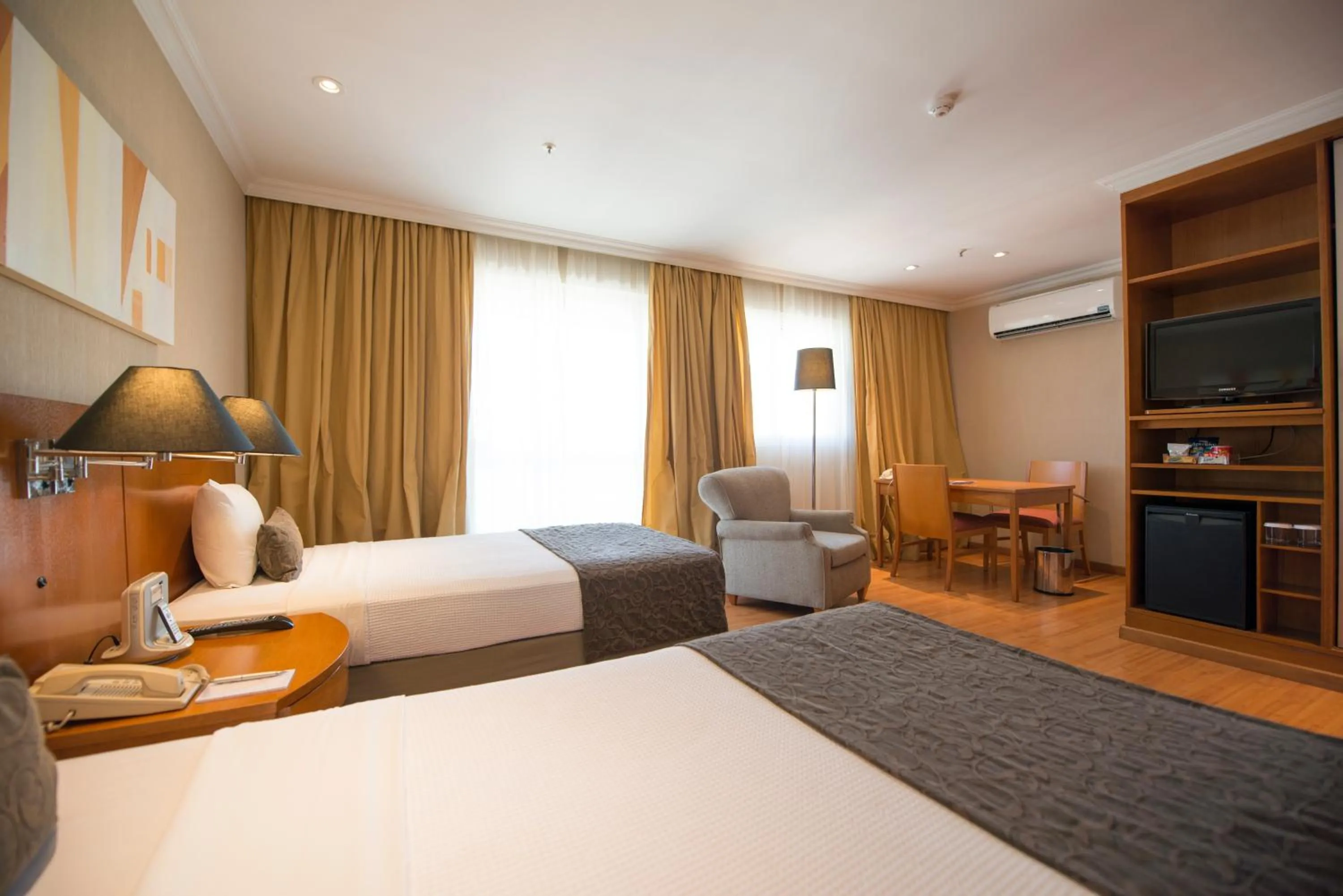 Photo of the whole room, Bed in Plaza Rio Residences - Barra First