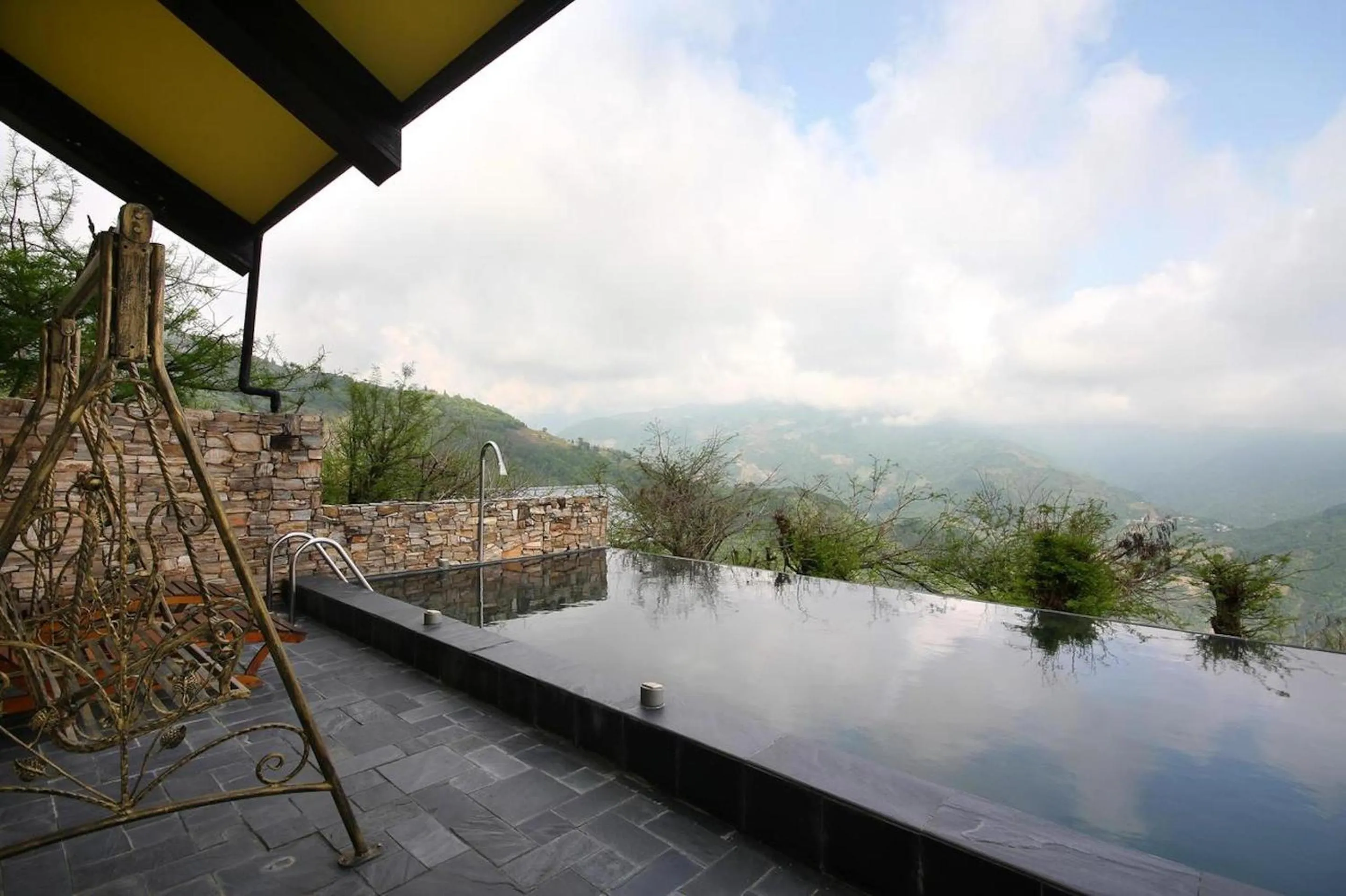 Decorative detail in Provence Rose Lodge