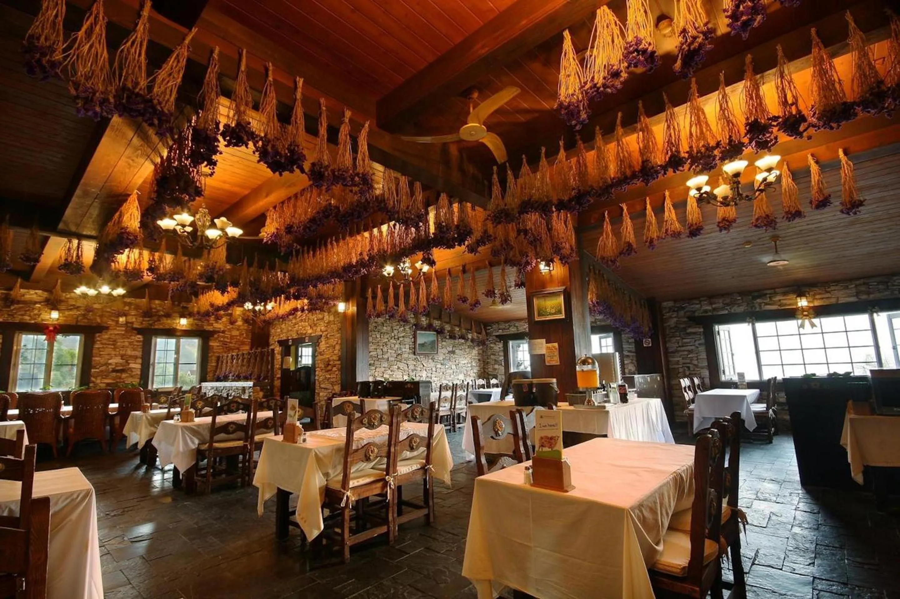 Decorative detail in Provence Rose Lodge