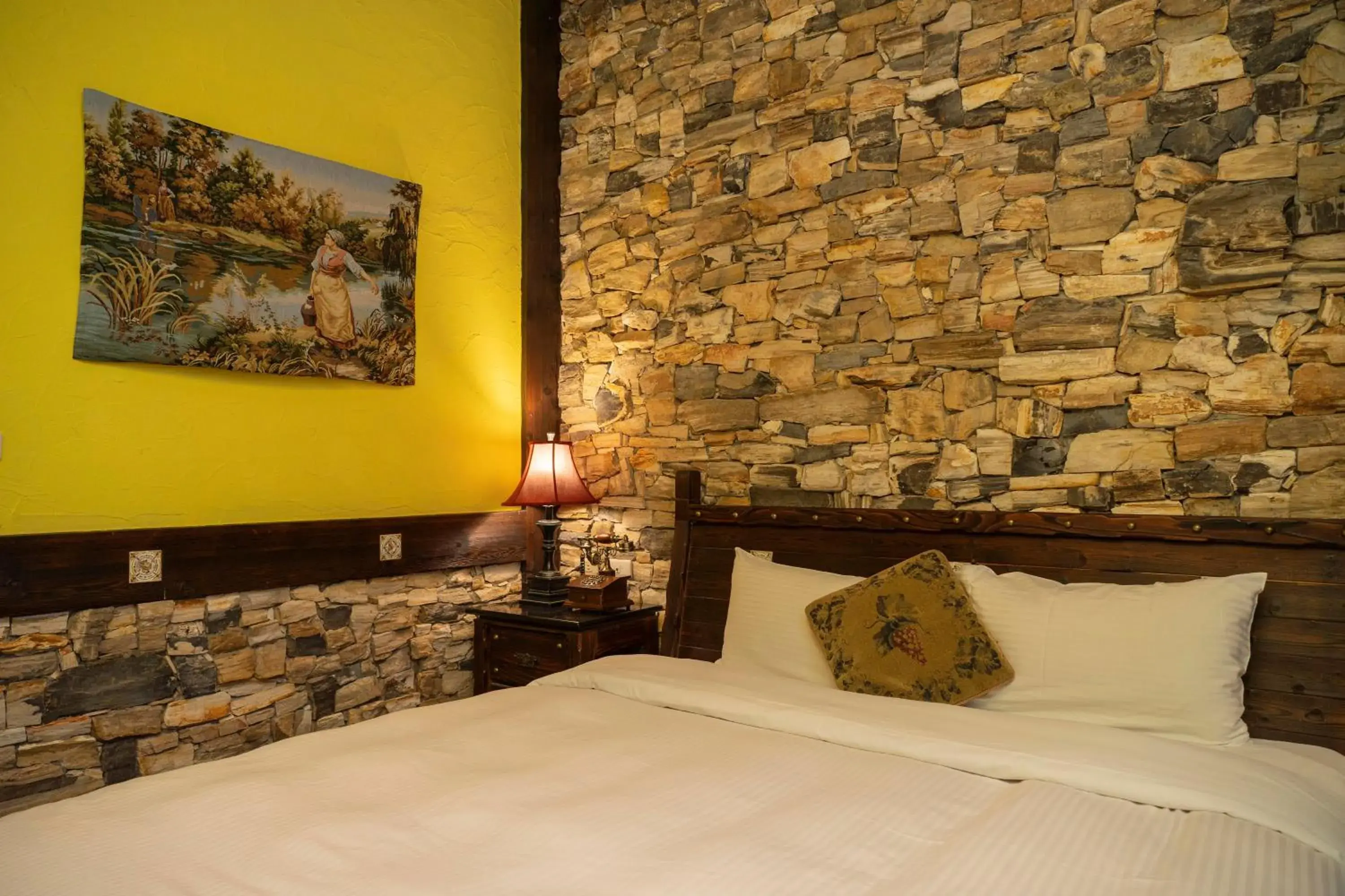 Bed in Provence Rose Lodge Bed in Provence Rose Lodge