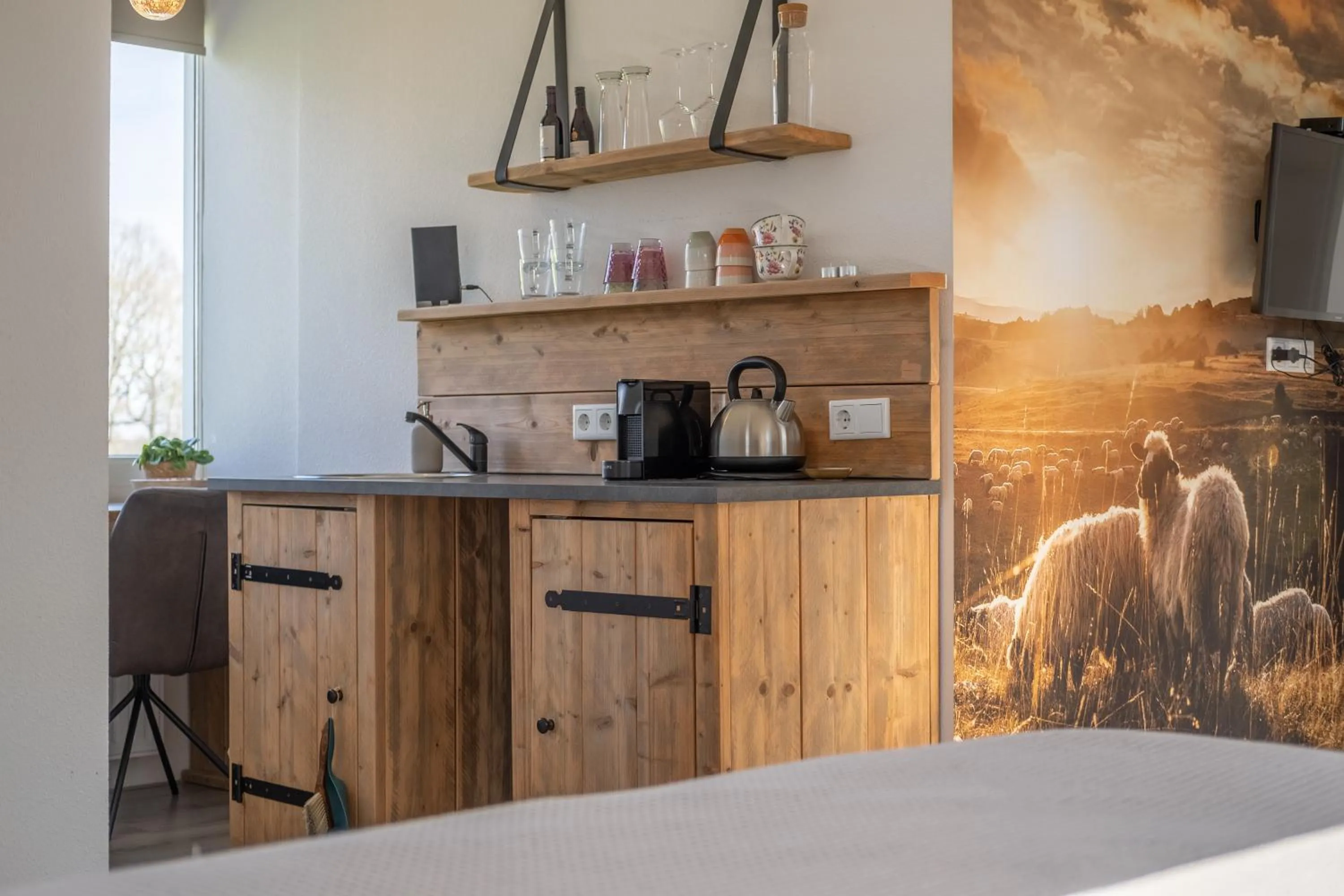 Coffee/tea facilities in B&B De Achterdiek