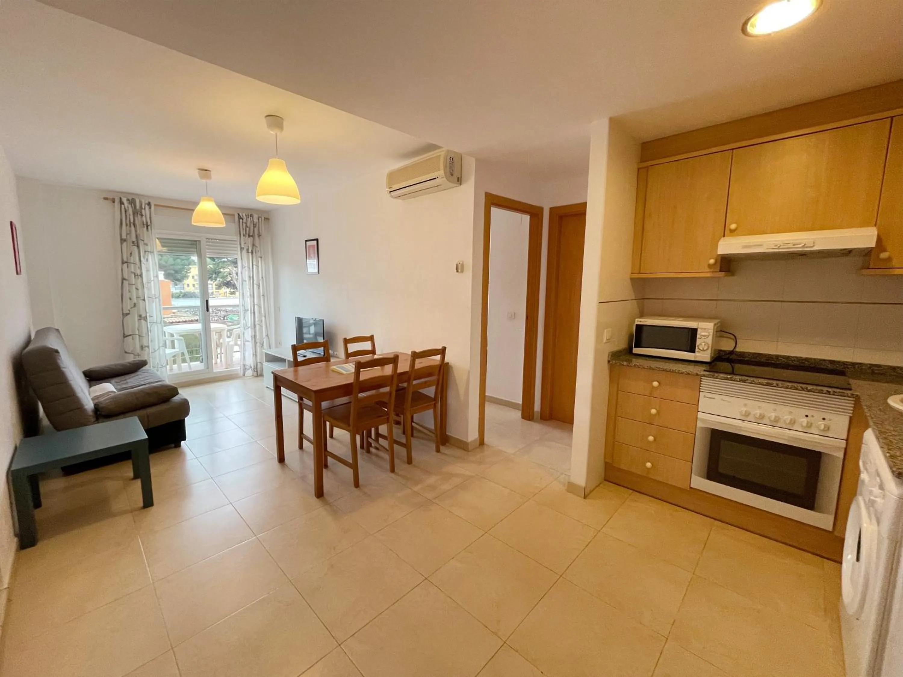 Kitchen or kitchenette in Apartamentos Los Almendros 3000