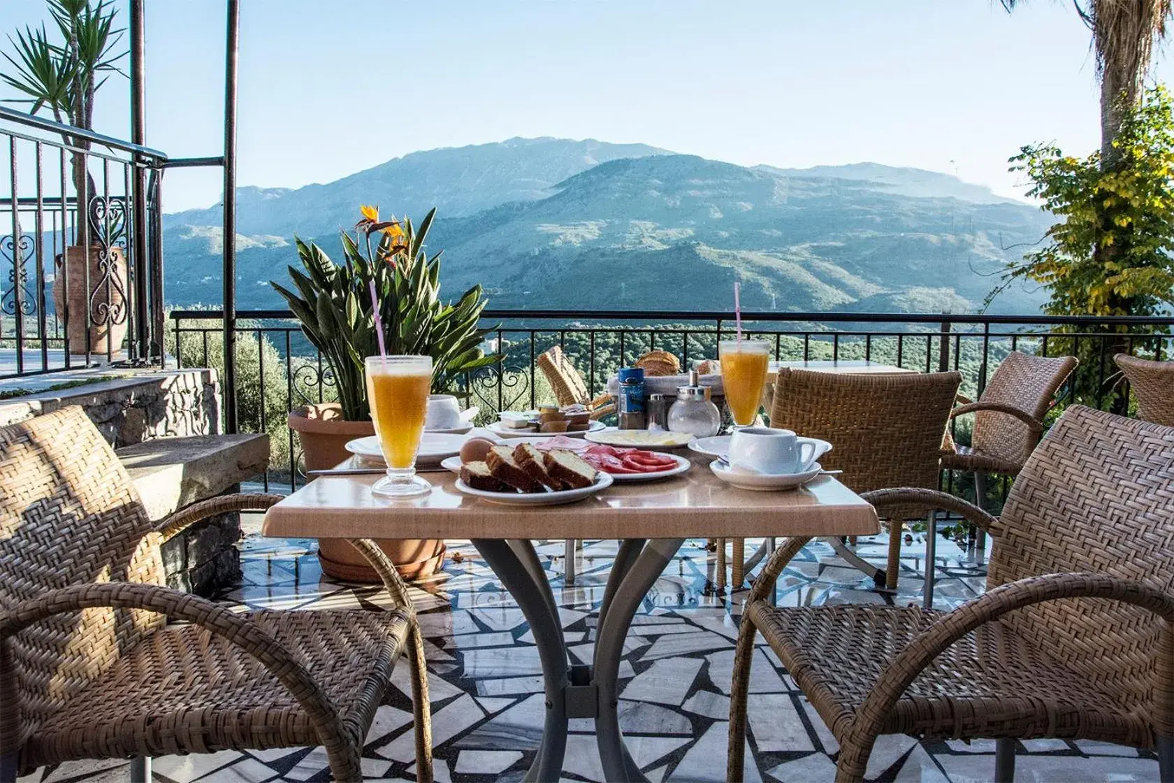 Breakfast in Alkion Breakfast in Alkion