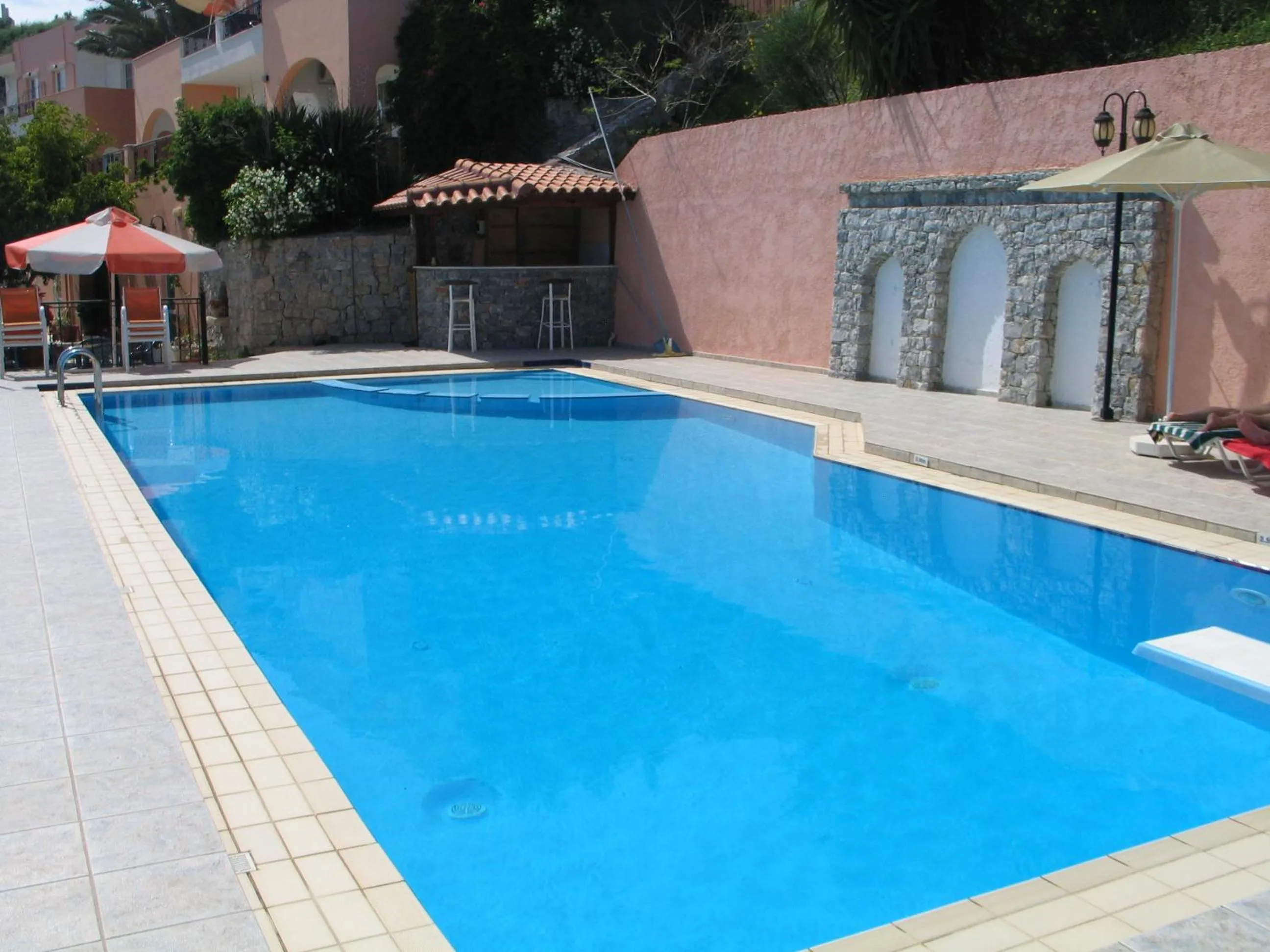 Swimming pool in Alkion