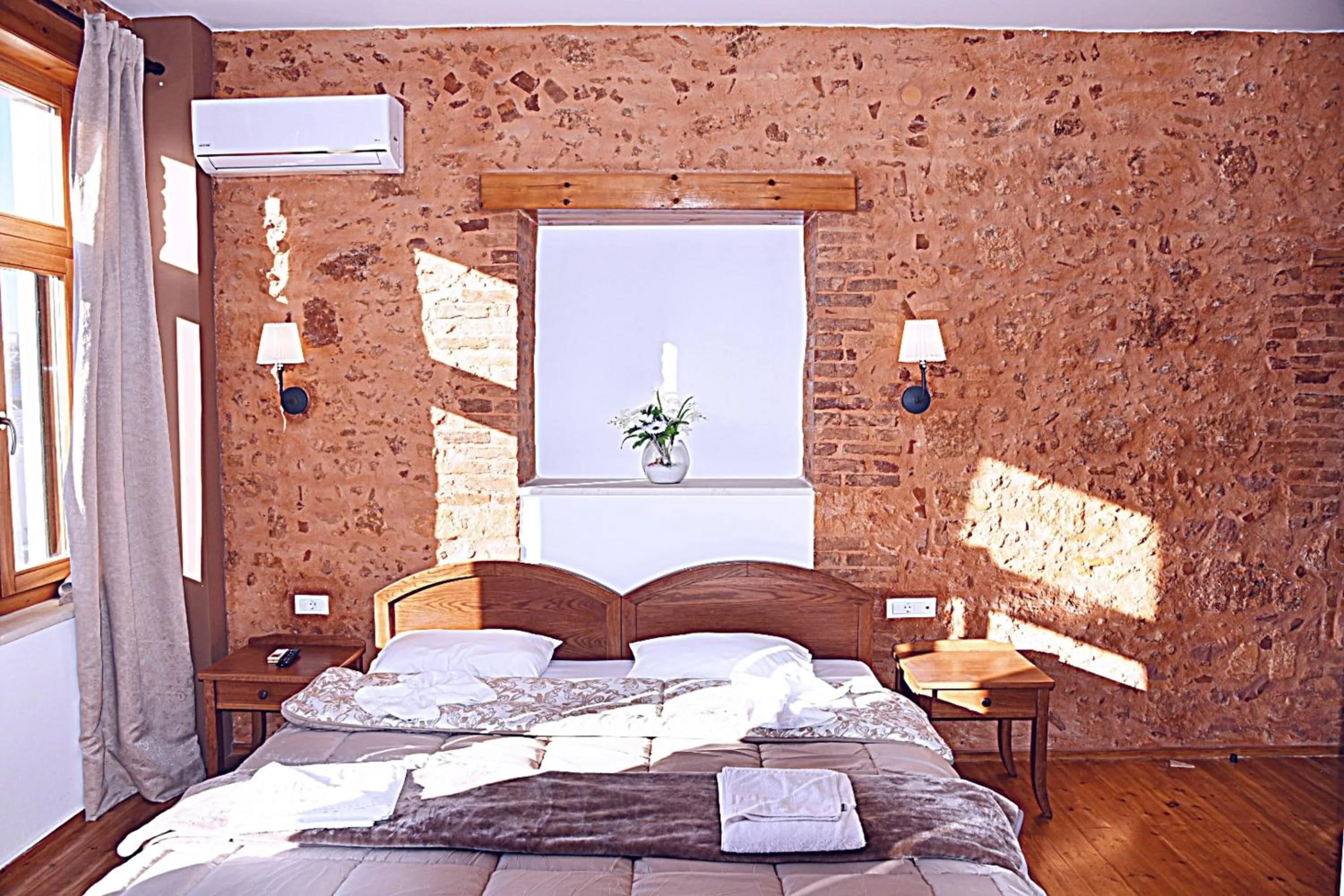 Bedroom, Bed in Santrivani Rooms
