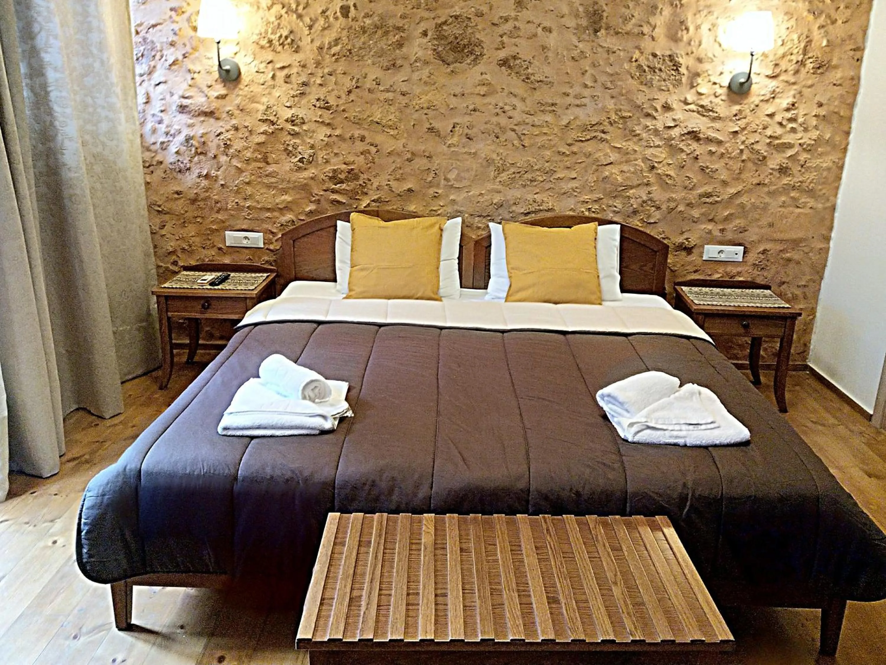 Bedroom, Bed in Santrivani Rooms