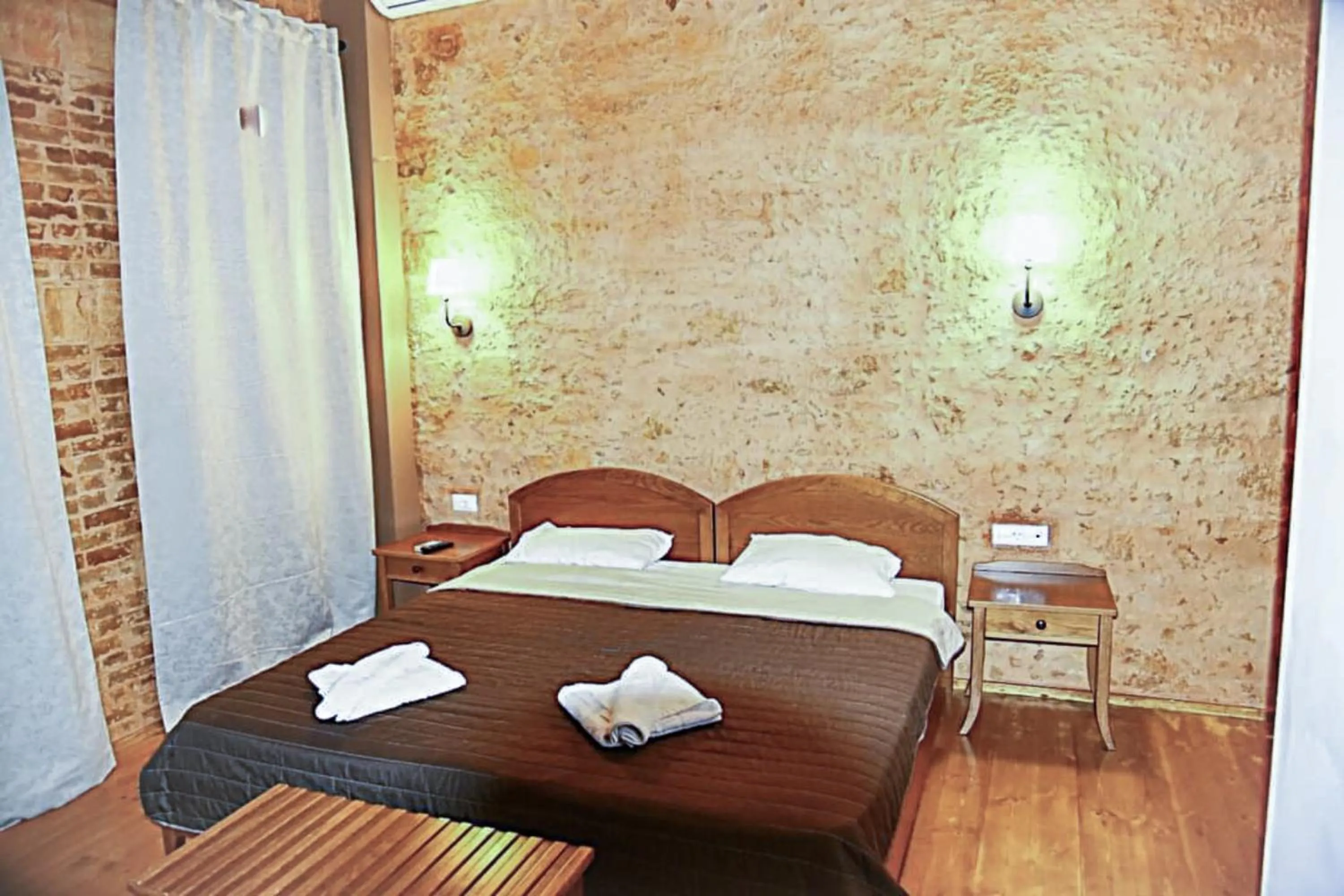 Bedroom, Bed in Santrivani Rooms