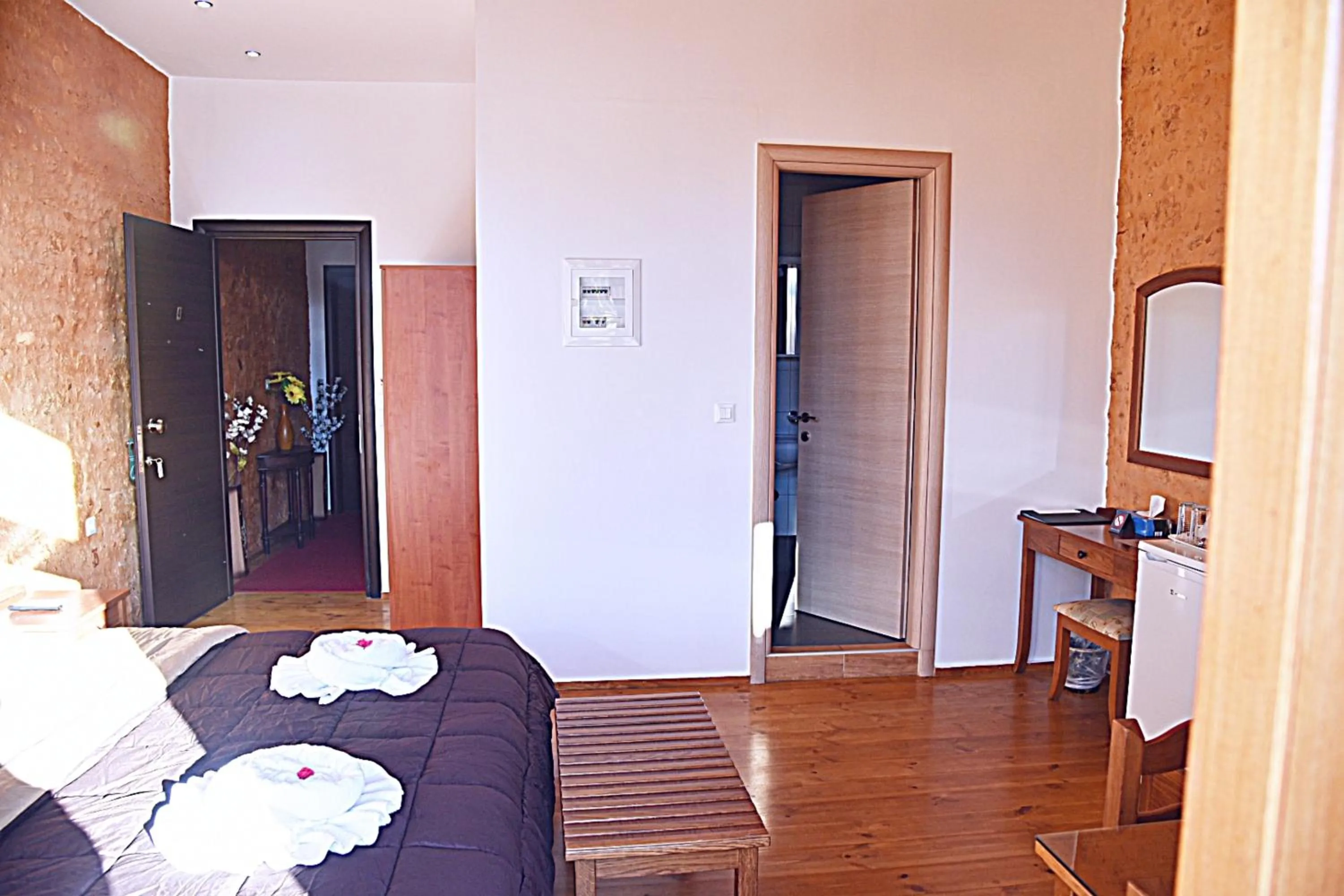 Bedroom, Bed in Santrivani Rooms