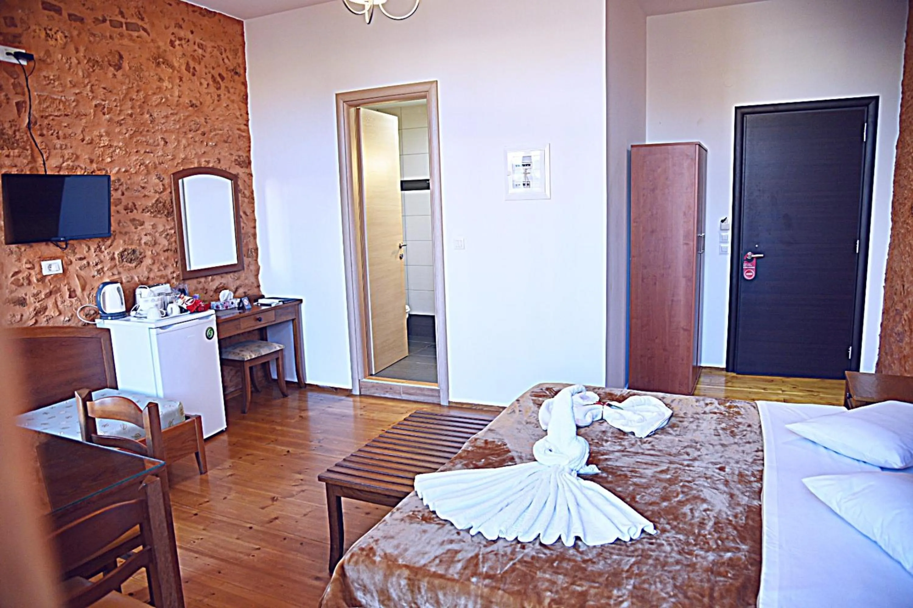 Bedroom, Bed in Santrivani Rooms