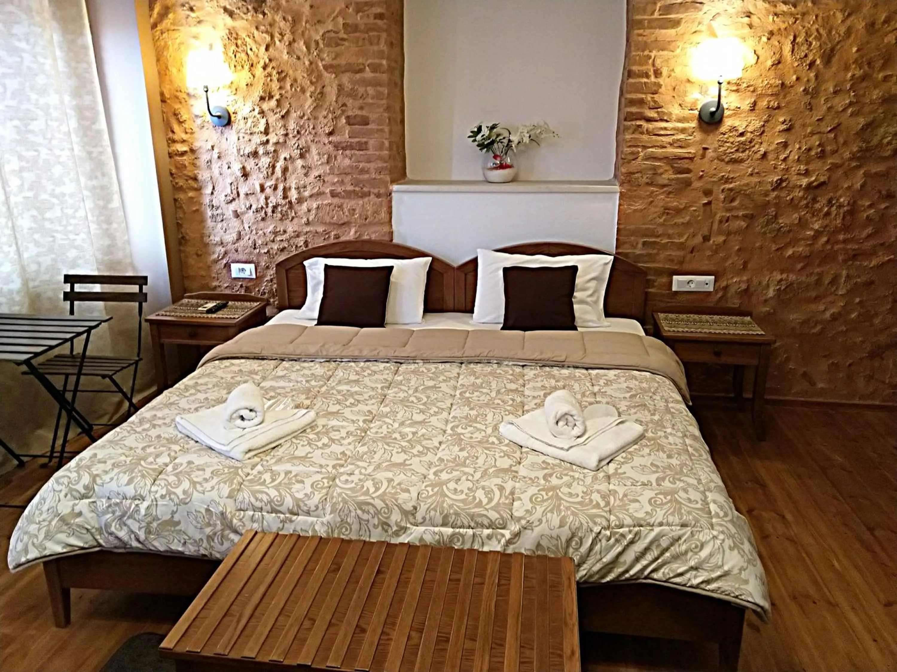 Bedroom, Bed in Santrivani Rooms