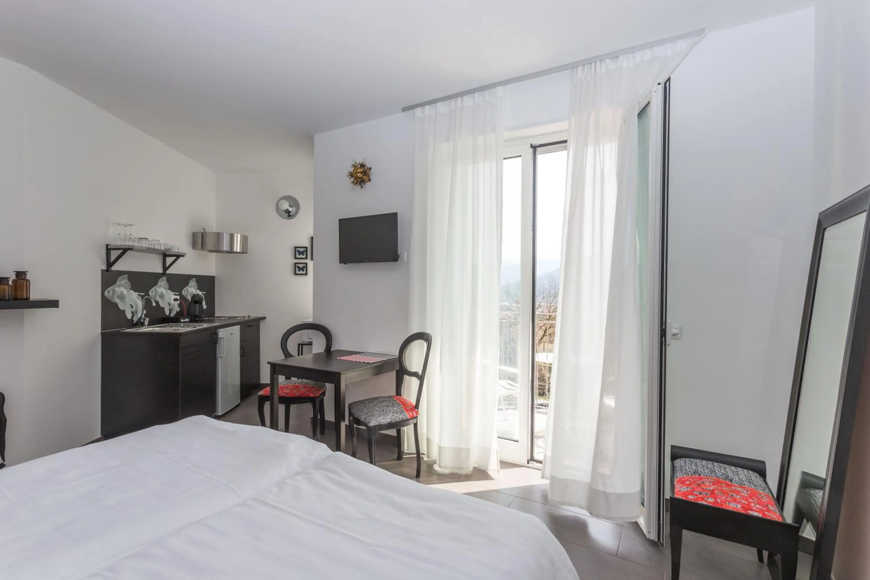 Photo of the whole room, Bed in Minerva Residence