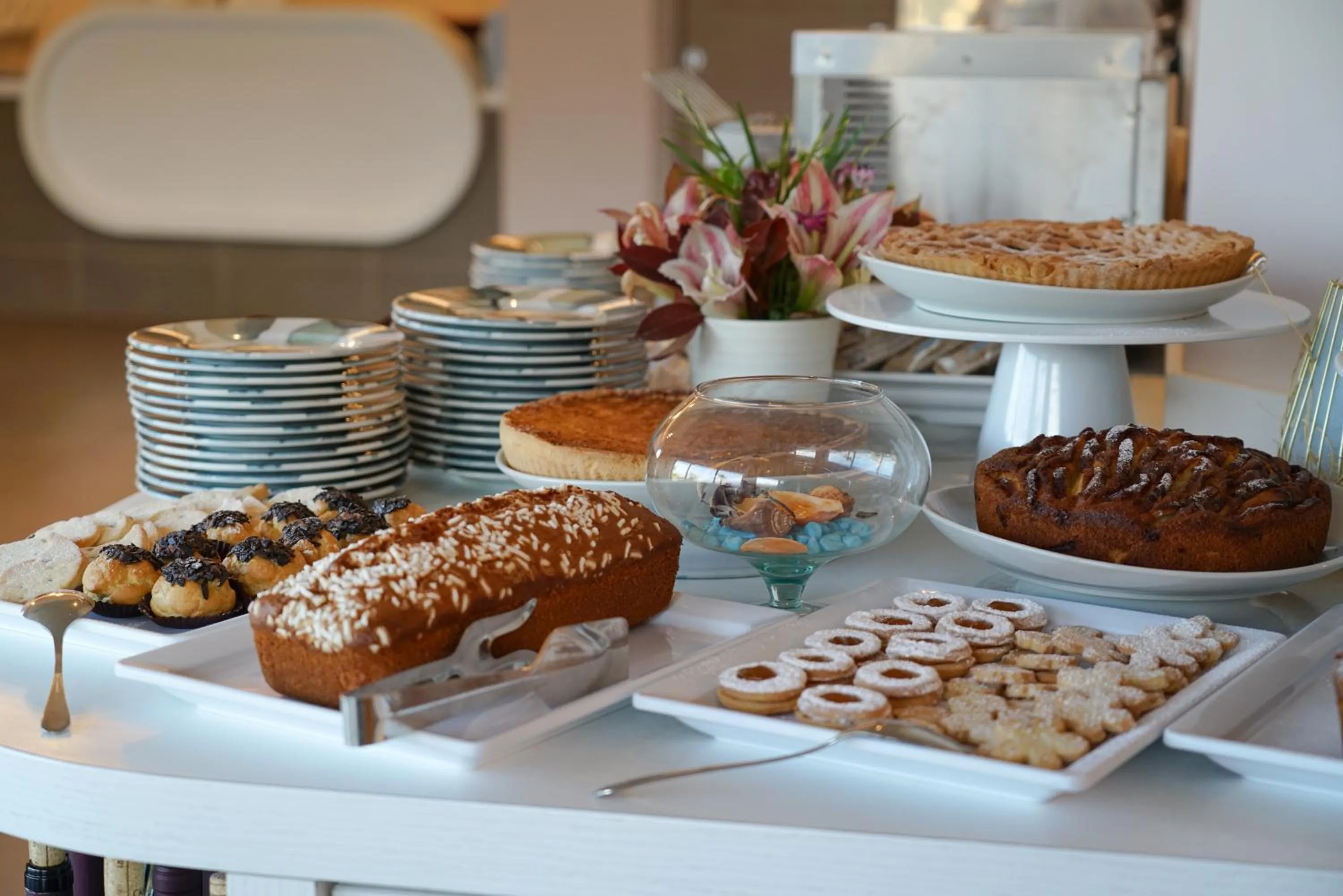 Breakfast in LUZIA AGRIRESORT - Piscina Idromassaggio con Vista Mare Aperta fino alle ore 23-00
