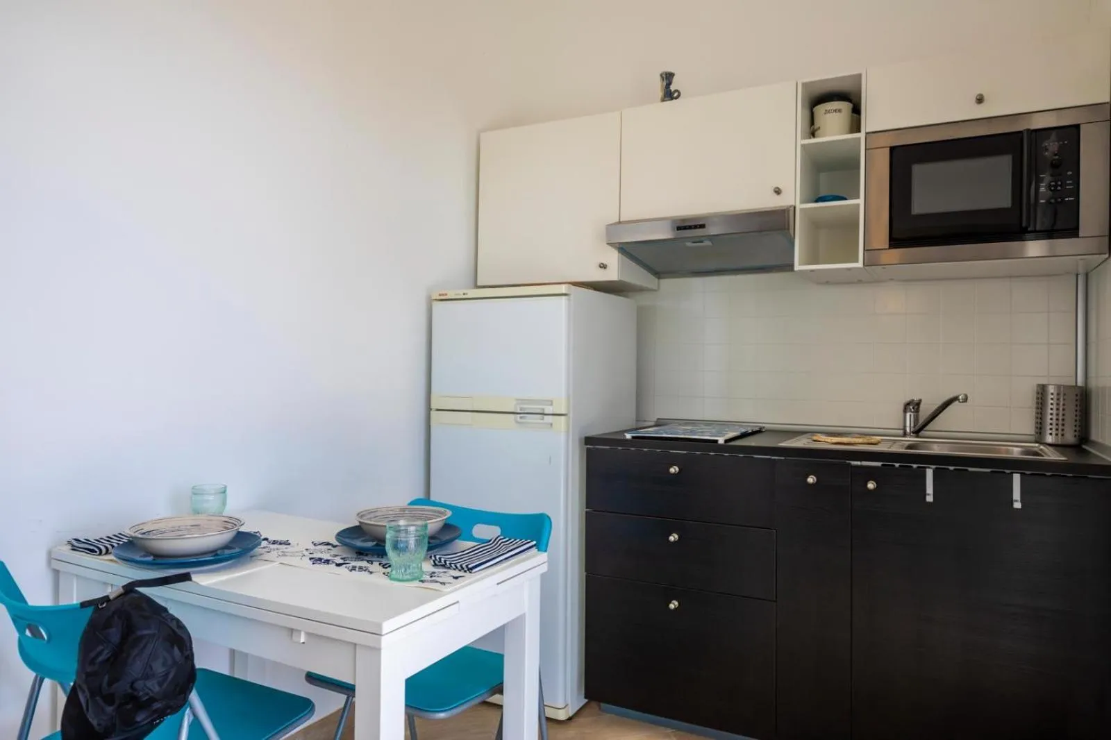 Kitchen or kitchenette in LUZIA AGRIRESORT - Piscina Idromassaggio con Vista Mare Aperta fino alle ore 23-00