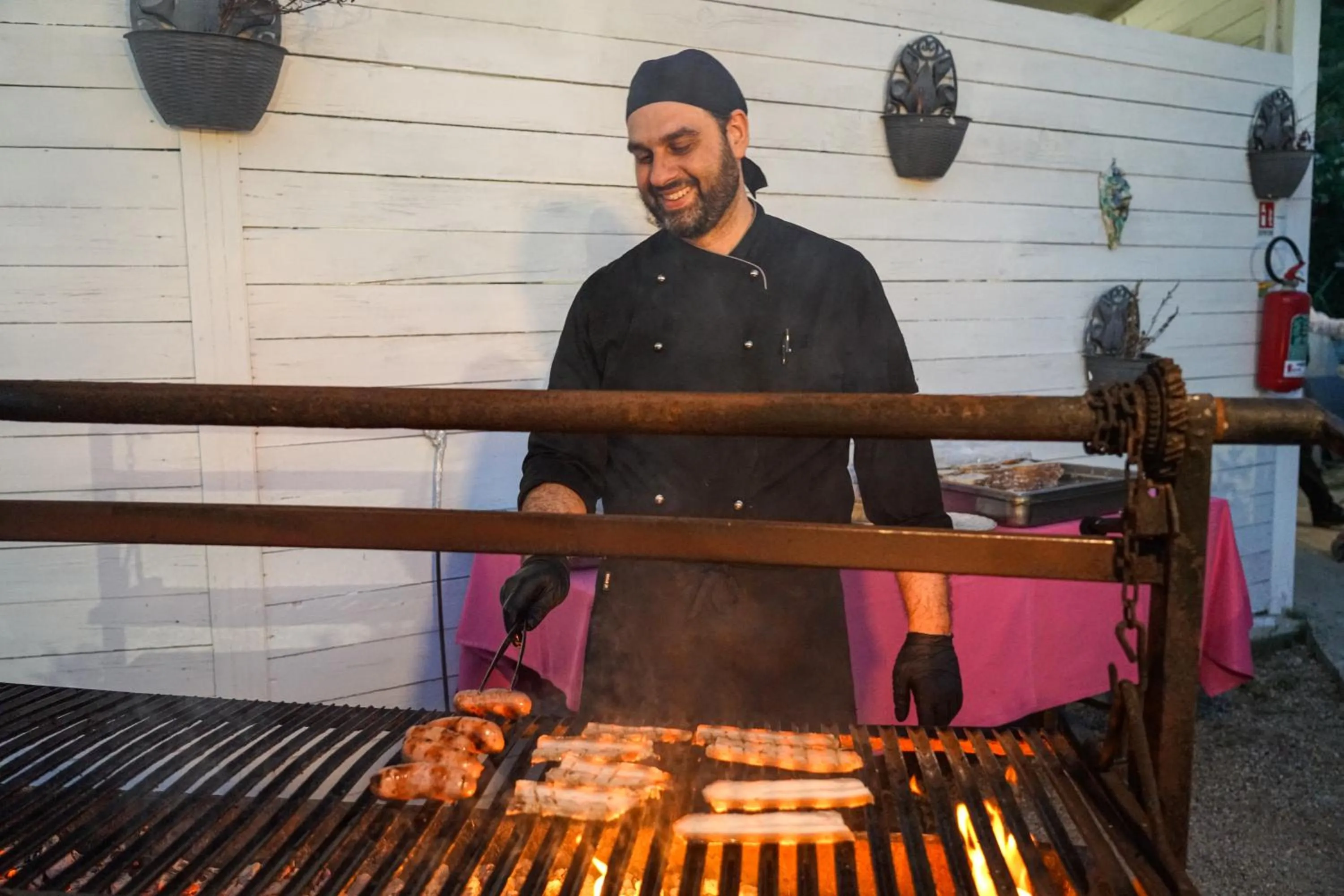 Food and drinks in LUZIA AGRIRESORT - Piscina Idromassaggio con Vista Mare Aperta fino alle ore 23-00