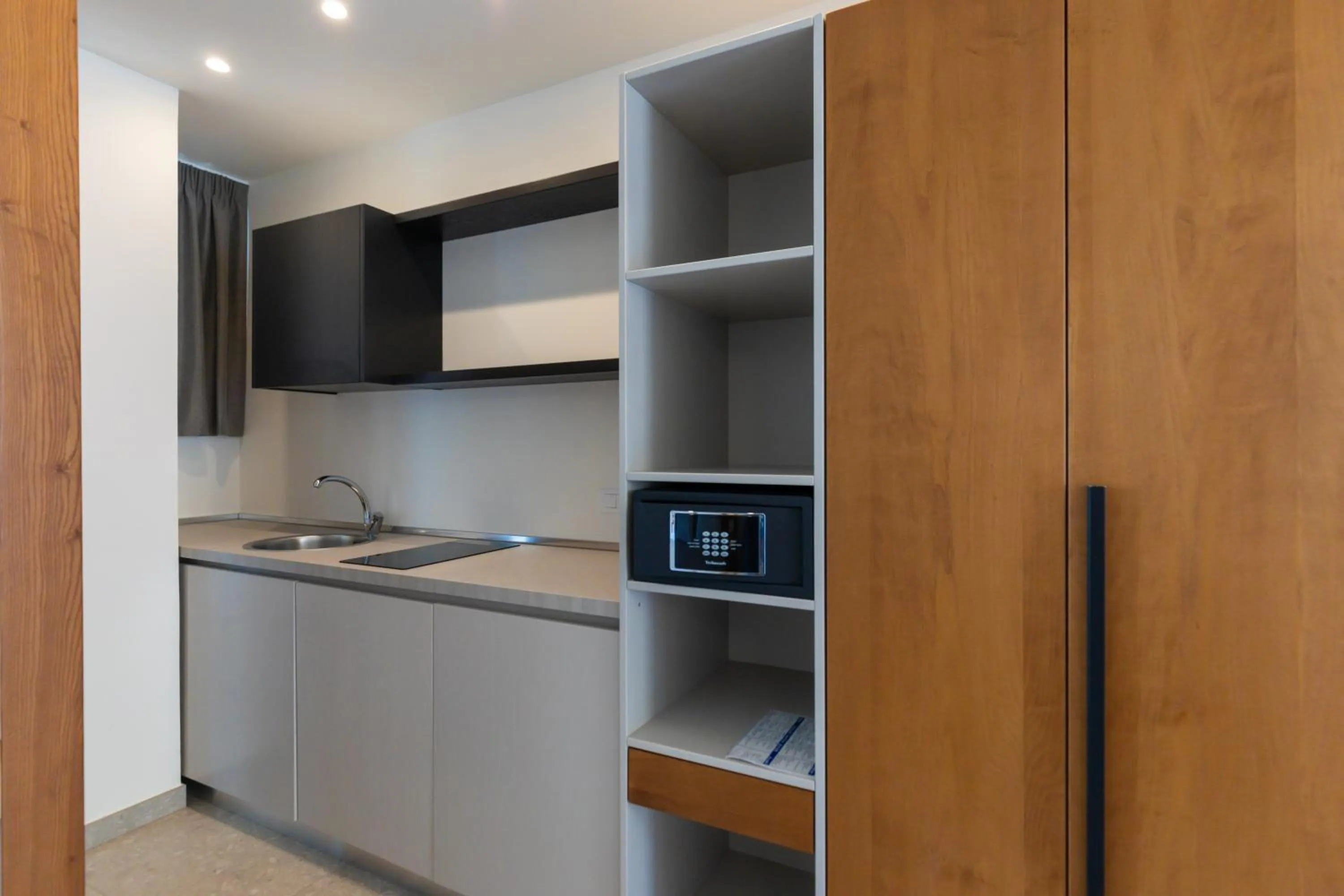 Bedroom in LUZIA AGRIRESORT - Piscina Idromassaggio con Vista Mare Aperta fino alle ore 23-00