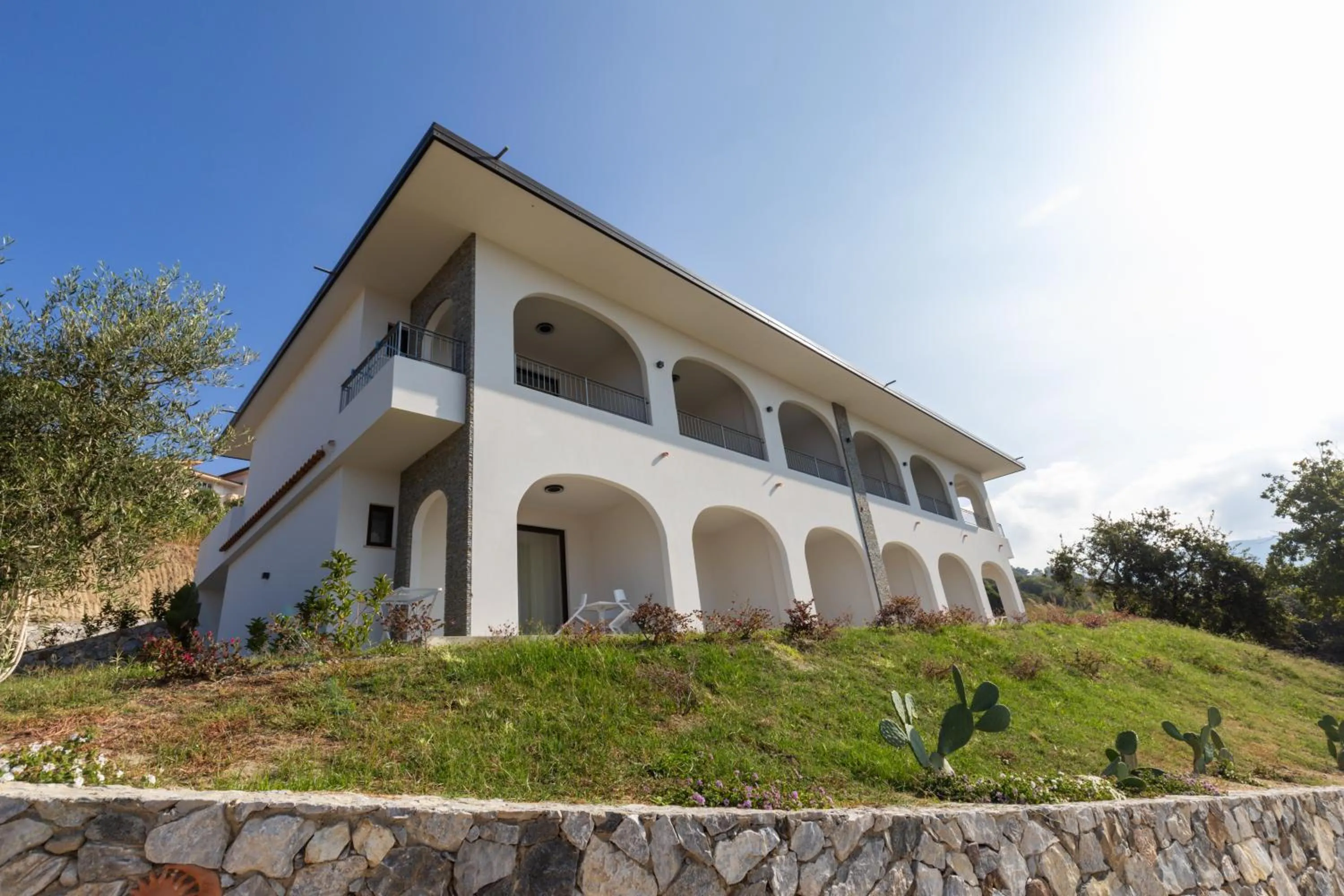 Property building in LUZIA AGRIRESORT - Piscina Idromassaggio con Vista Mare Aperta fino alle ore 23-00