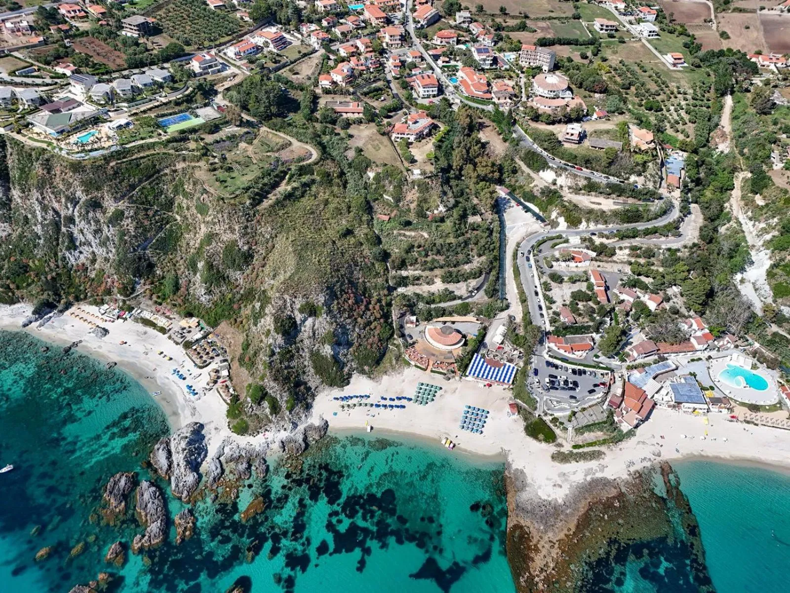 Bird's eye view in LUZIA AGRIRESORT - Piscina Idromassaggio con Vista Mare Aperta fino alle ore 23-00