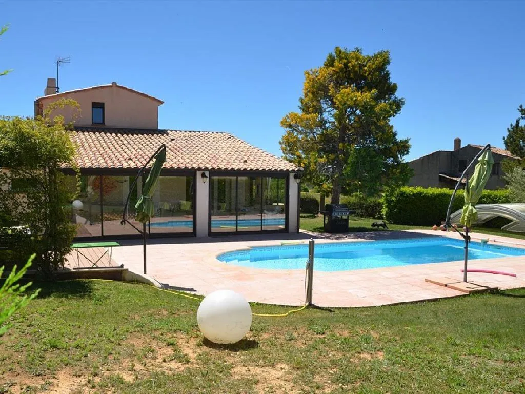 Facade/entrance in Les Secrets du Mistral