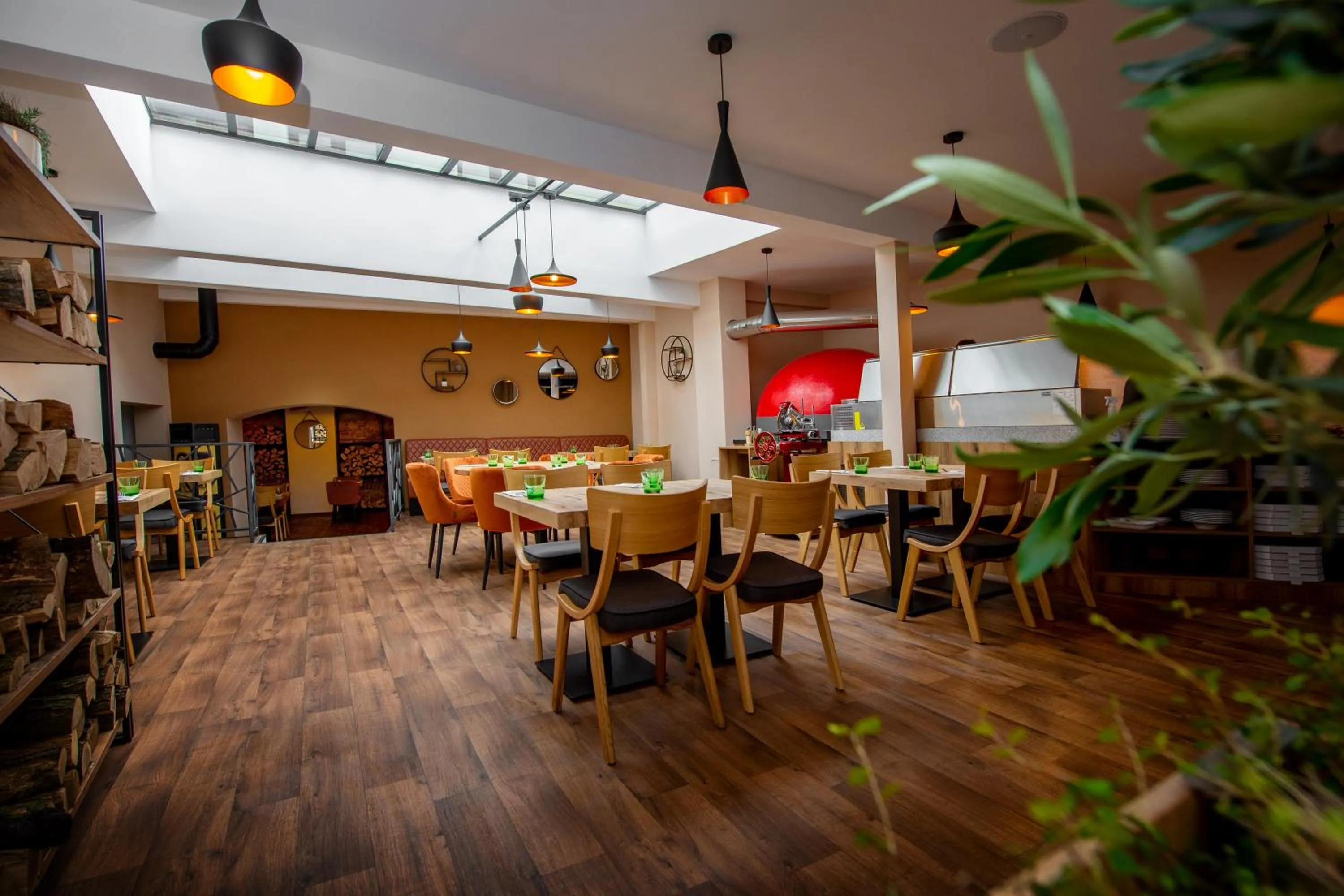 Restaurant/places to eat in Apartmany Pisek
