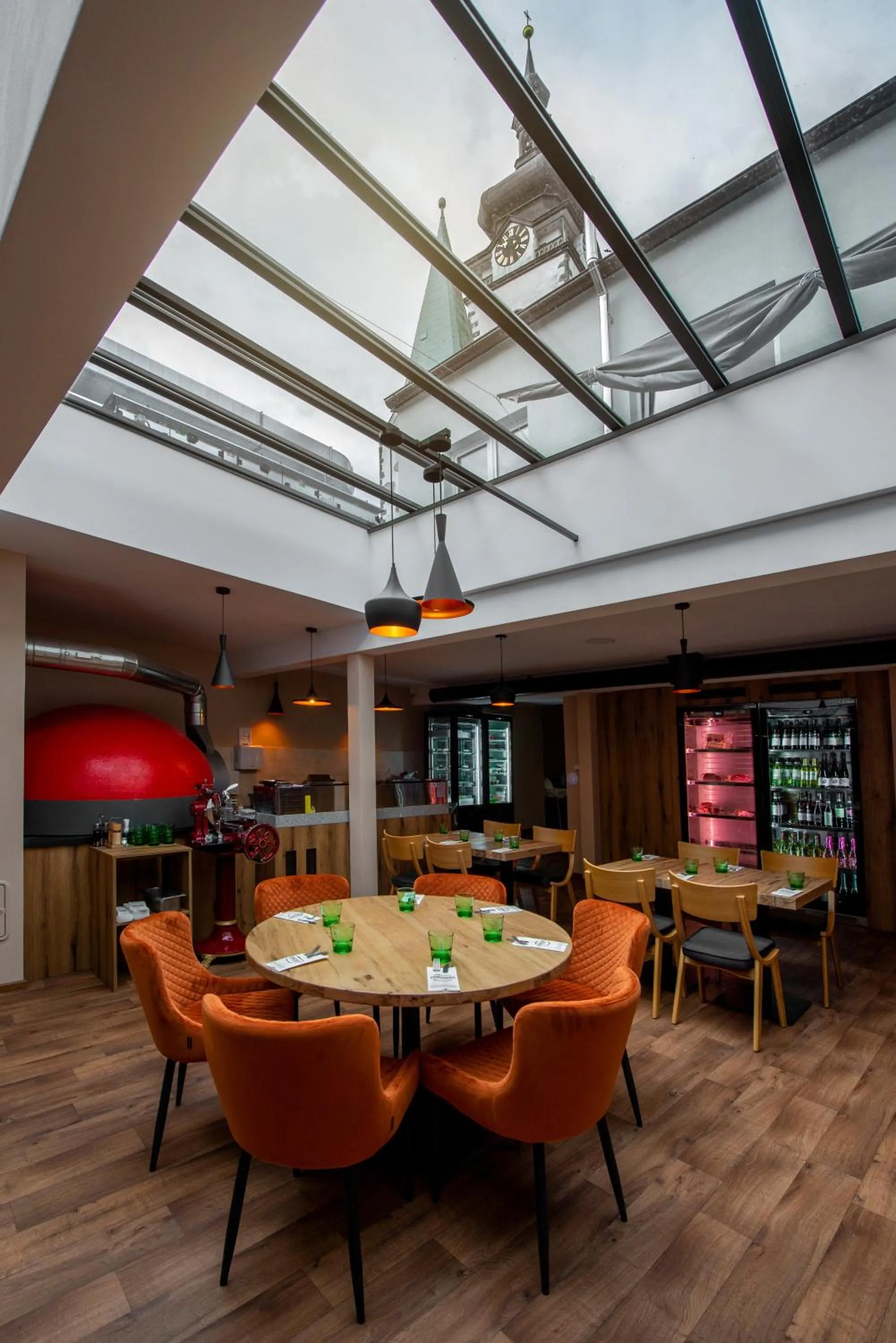 Restaurant/places to eat in Apartmany Pisek
