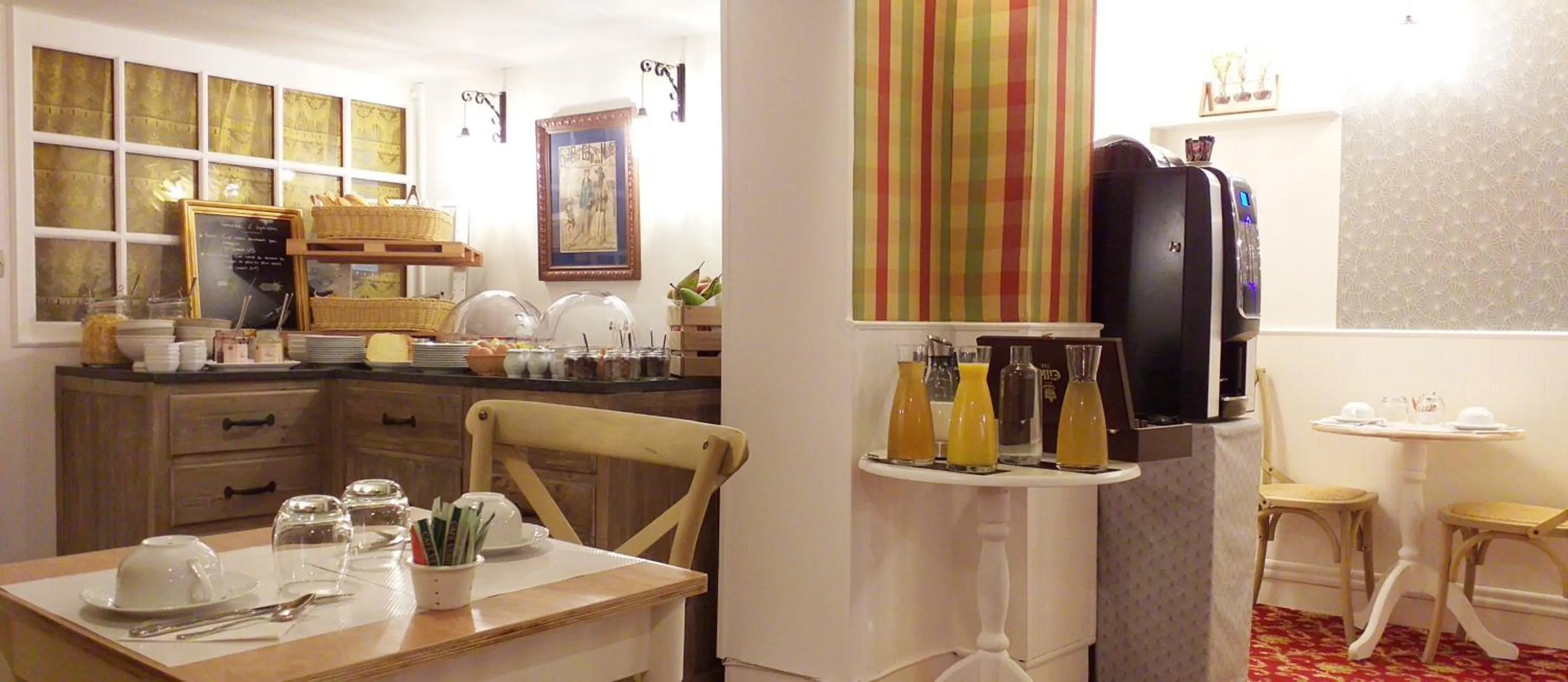 Buffet breakfast in Hôtel Le Chantilly Deauville