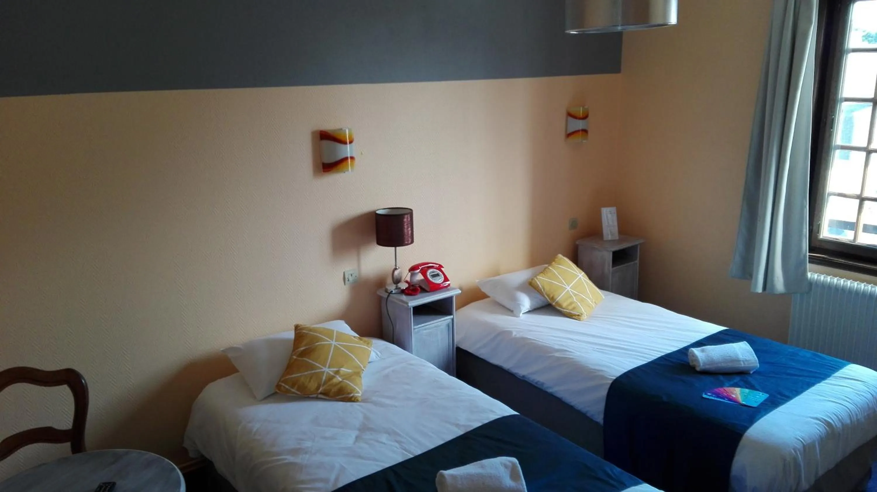 Bed in Hôtel Le Chantilly Deauville