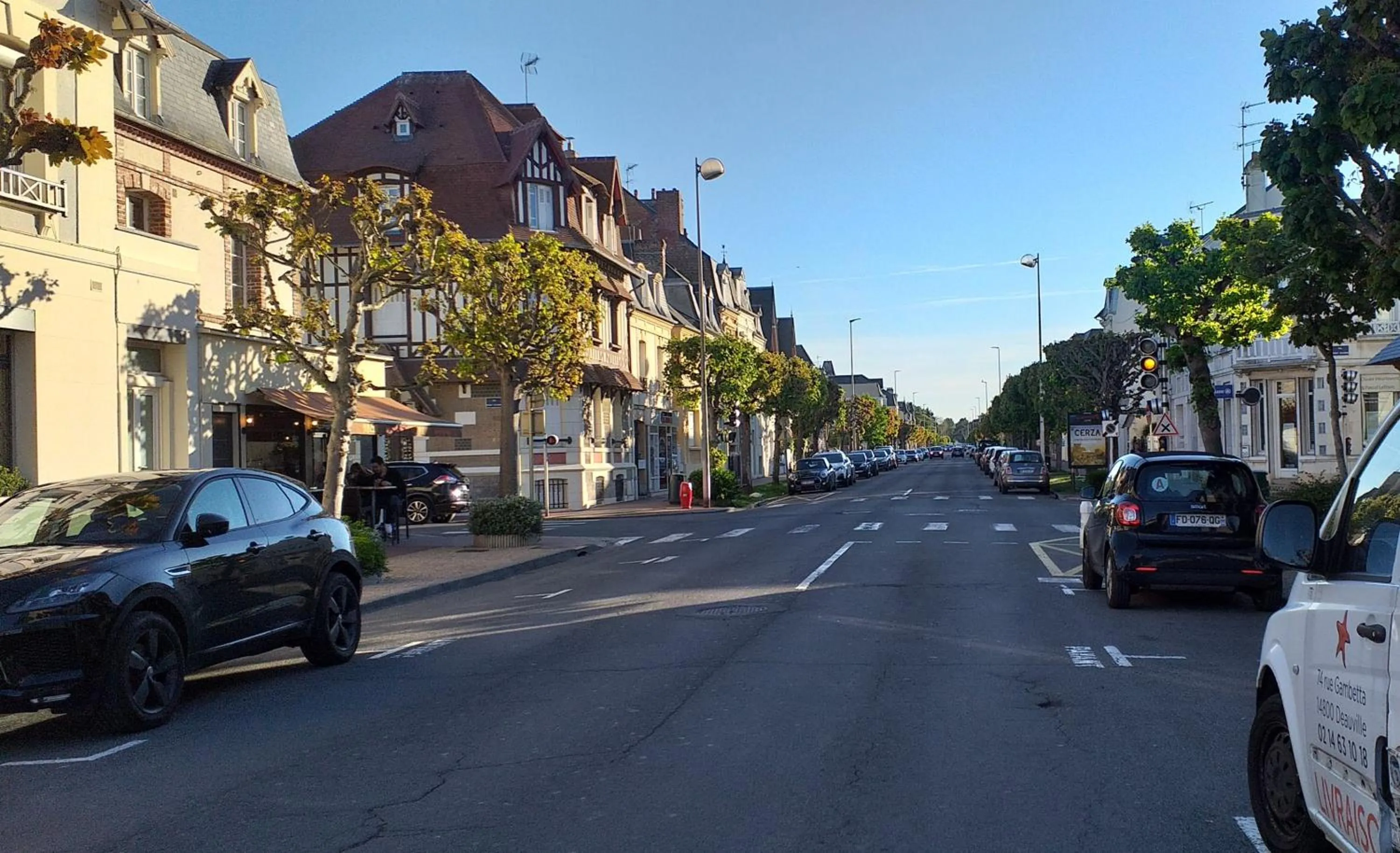 Neighbourhood in Hôtel Le Chantilly Deauville